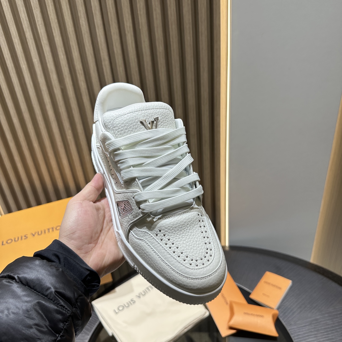 L*V TRAINER white Sneakers white
