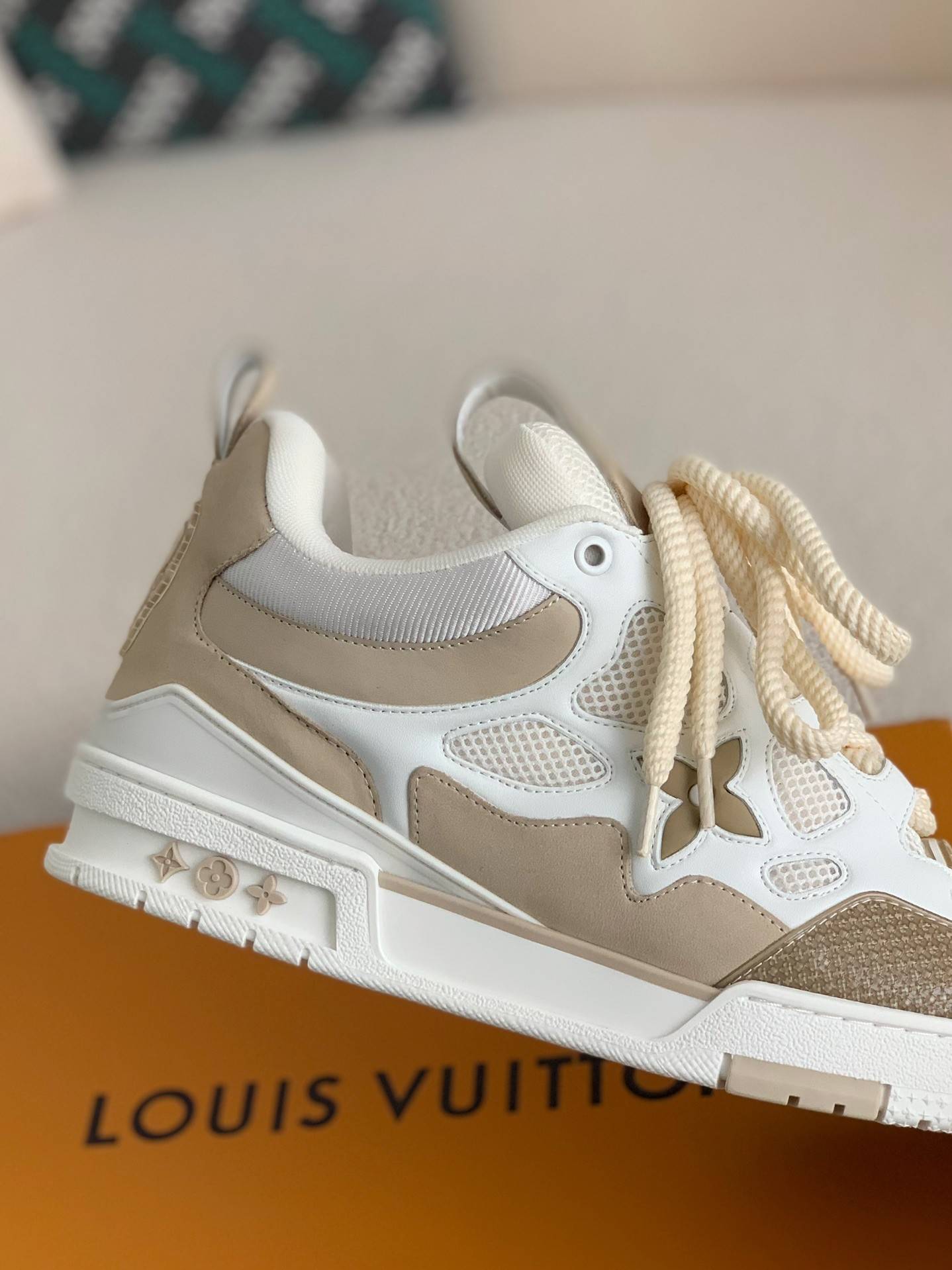 L*V  RUNNER TATIC  Sneakers