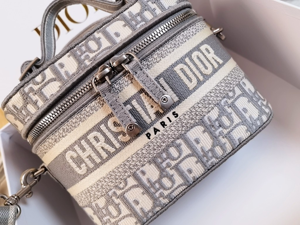 Dior travel Vanity