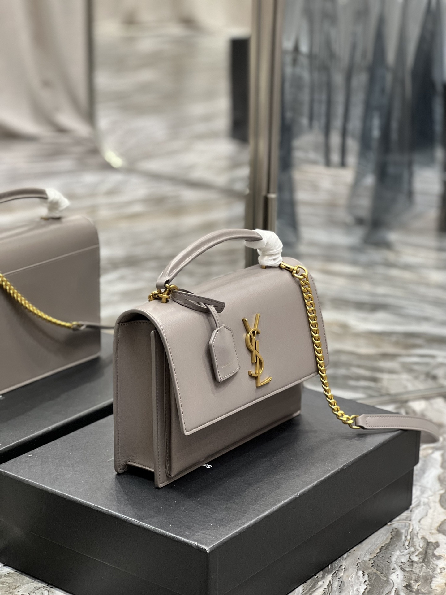 Ysl Sunset Medium Top Handle In Smooth Leather