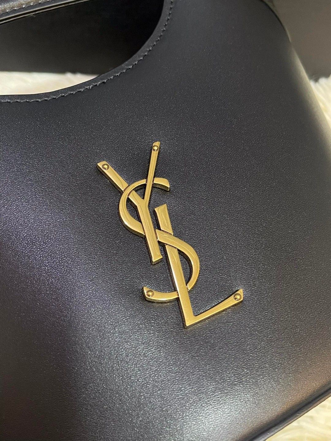 YSL LEATHER New Edition Basket Smooth Tote Bag Style: 791069 Size: 29x19.5x10CM