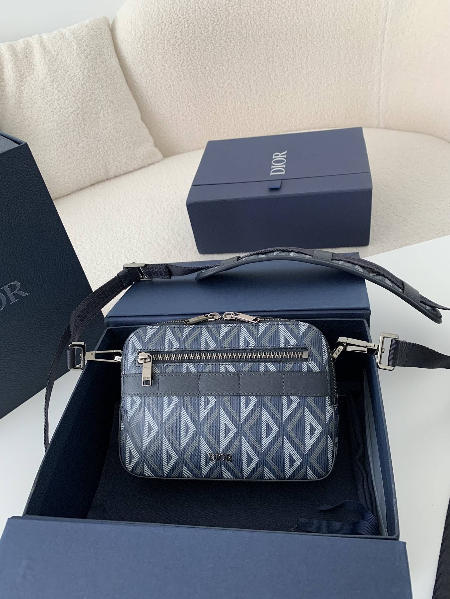 D*OR Men's SAFARI Messenger Bag, Top Quality Size: 22 * 15 * 6cm