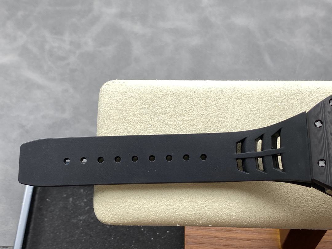 Richard Miller RM66 Gold Finger Devil's Hand Tourbillon