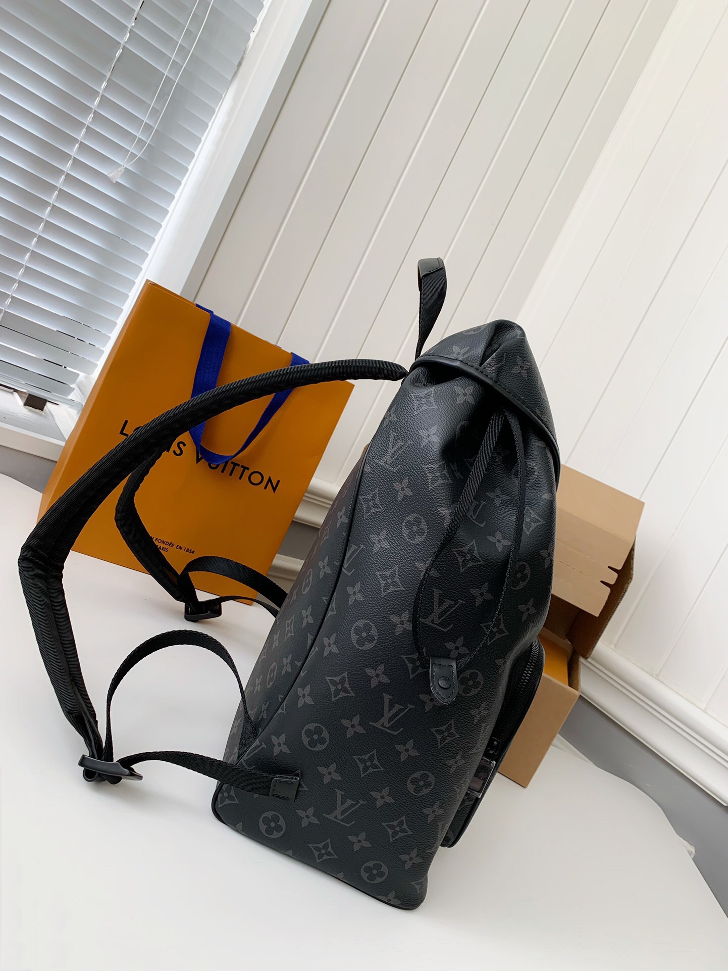 L*V's New MONTSOURIS Men's Black Flower Backpack M45583, Top Quality Size: 32 * 40 * 19cm
