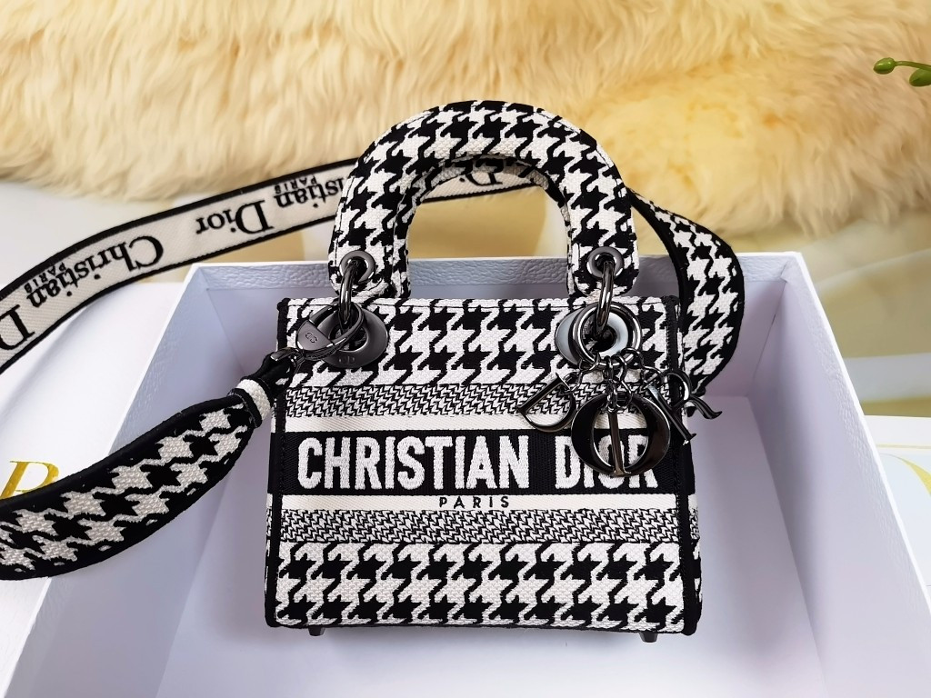 Mini Lady Dior Bag