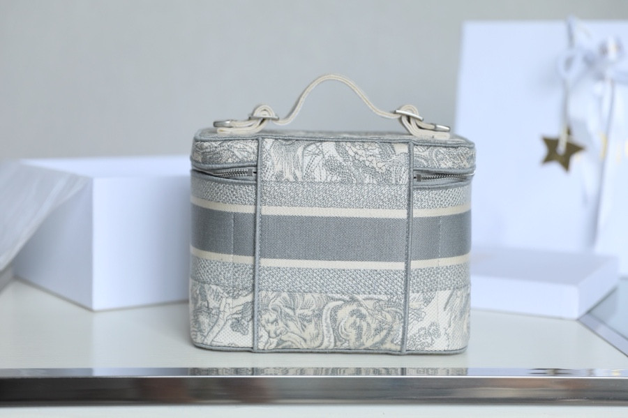 Dior Travel Vanity