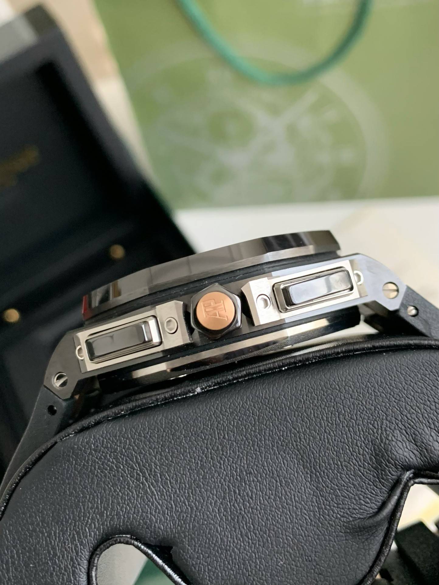 Audemars Piguet Royal Oak Series 2017 New Men's Watch 44MM