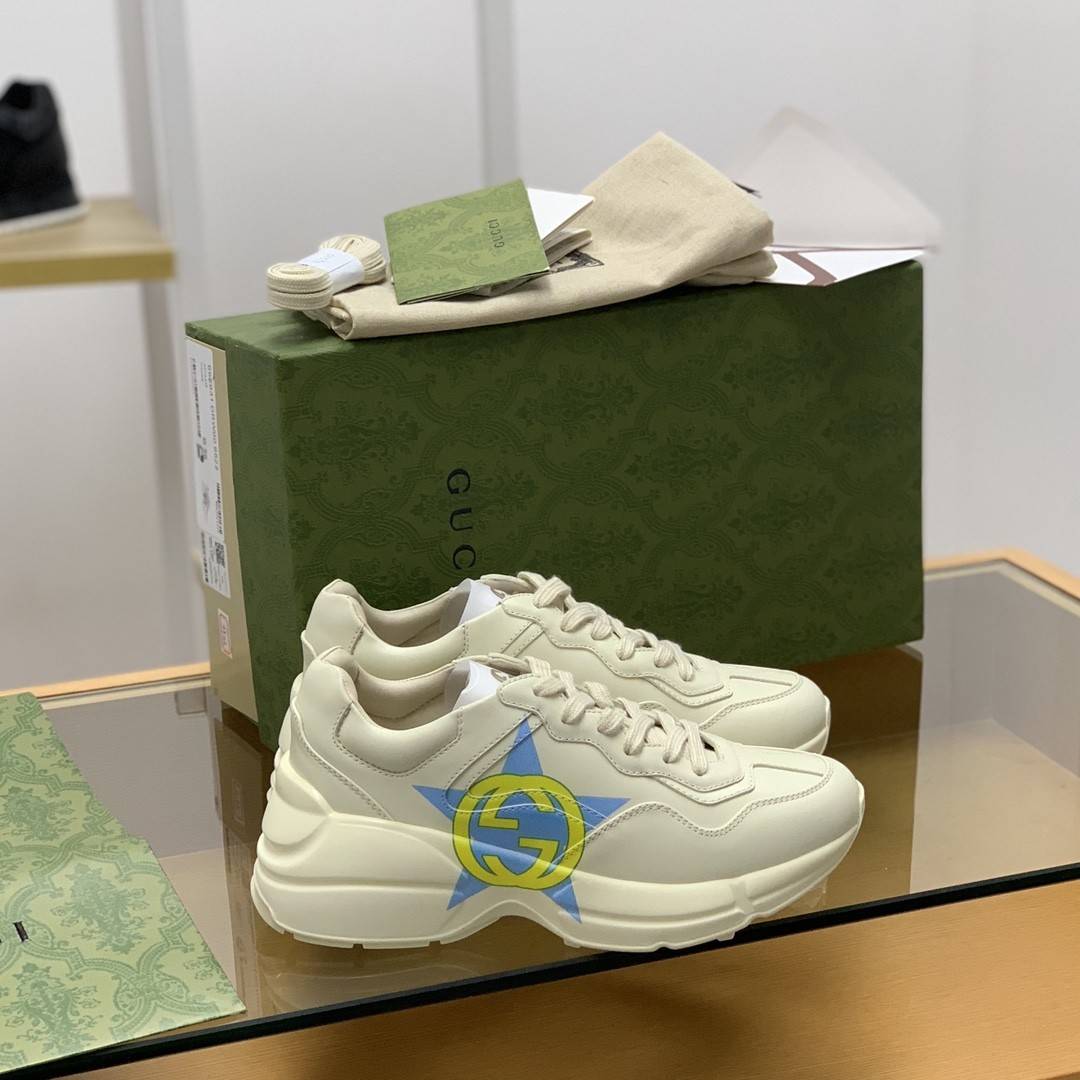 GU*IRetro Clunky Sneaker