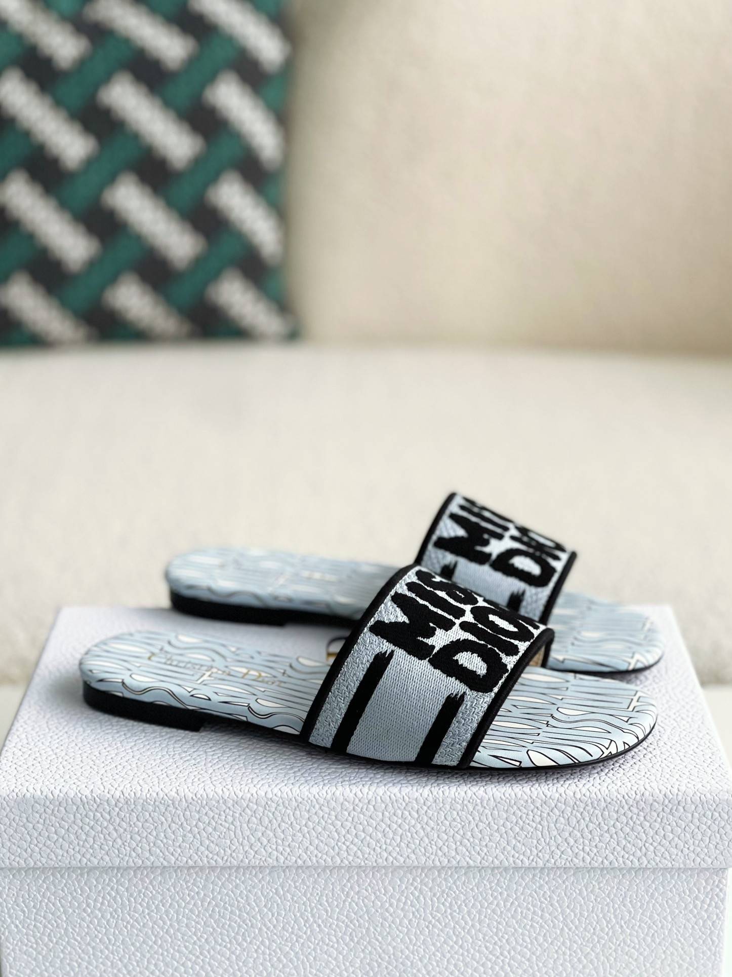 D*OR women's slippers