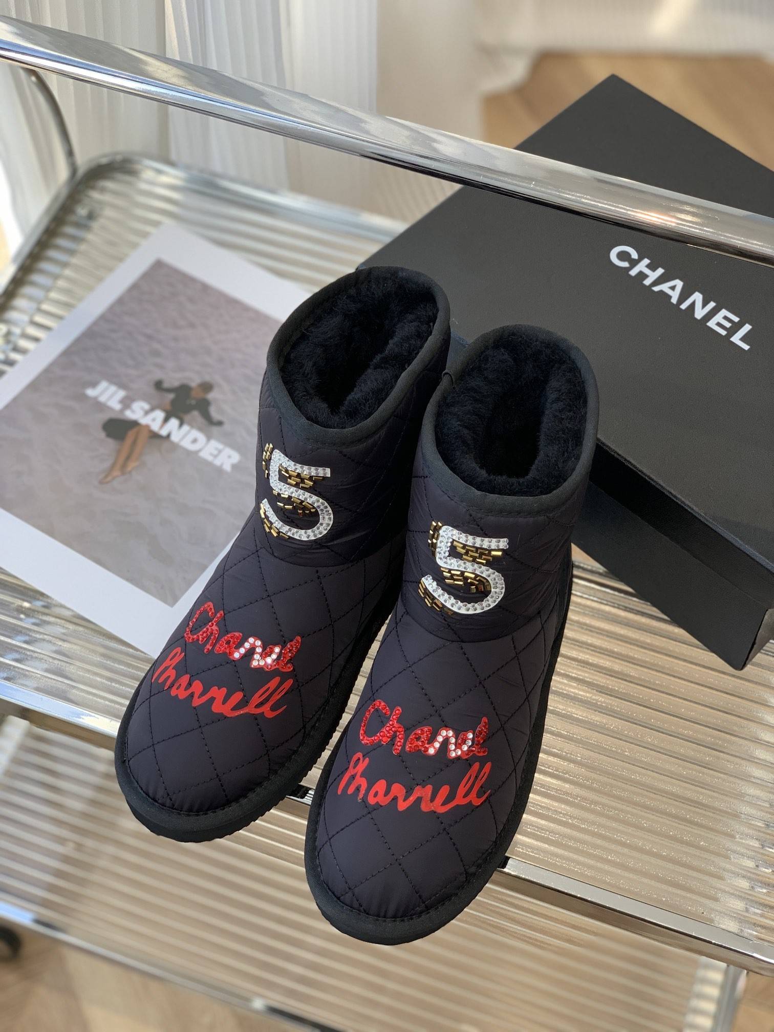 Chanel Snow boots FW style