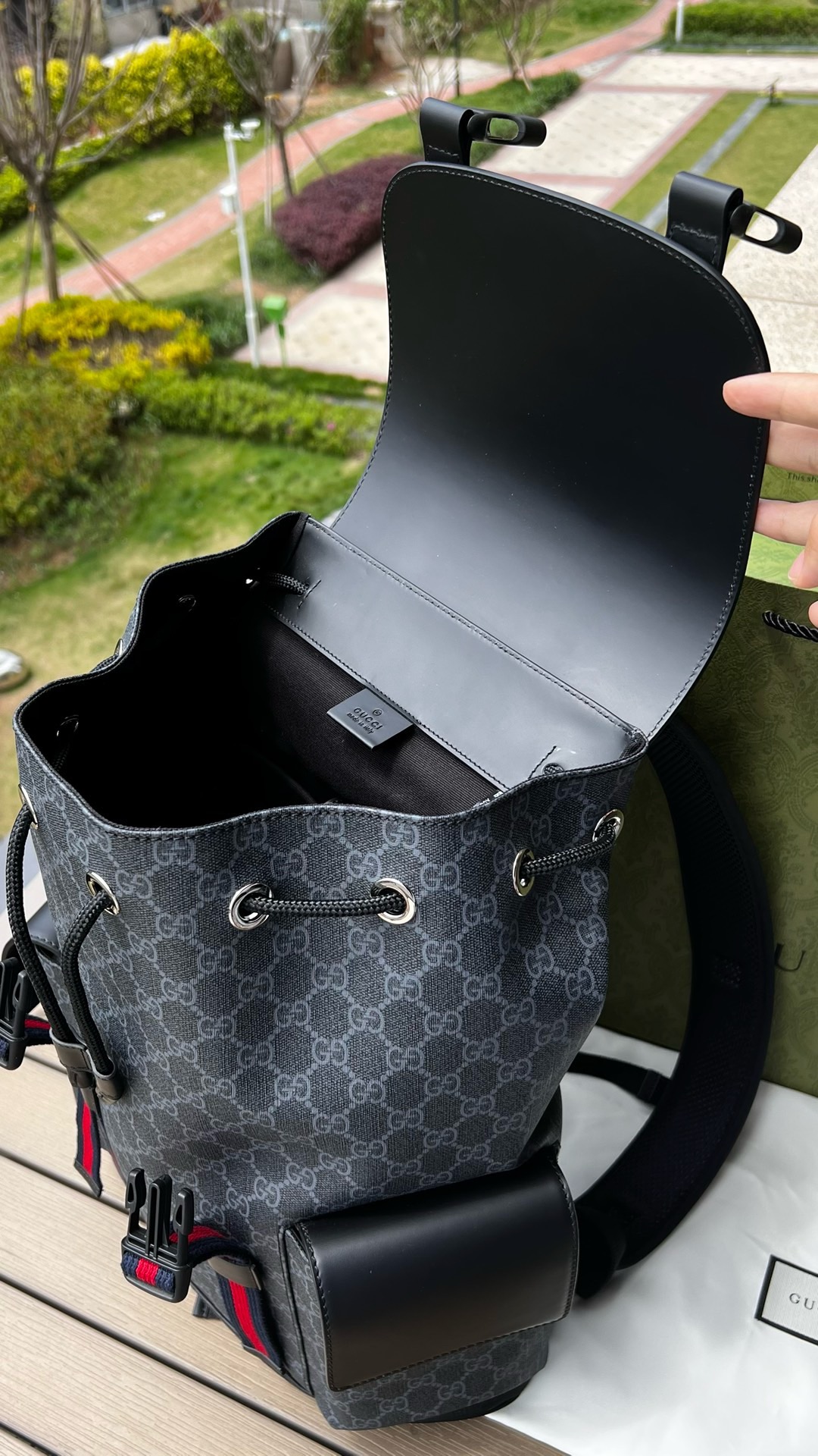 Gucci Backpack Model: 495563. Size: 34*42*16cm