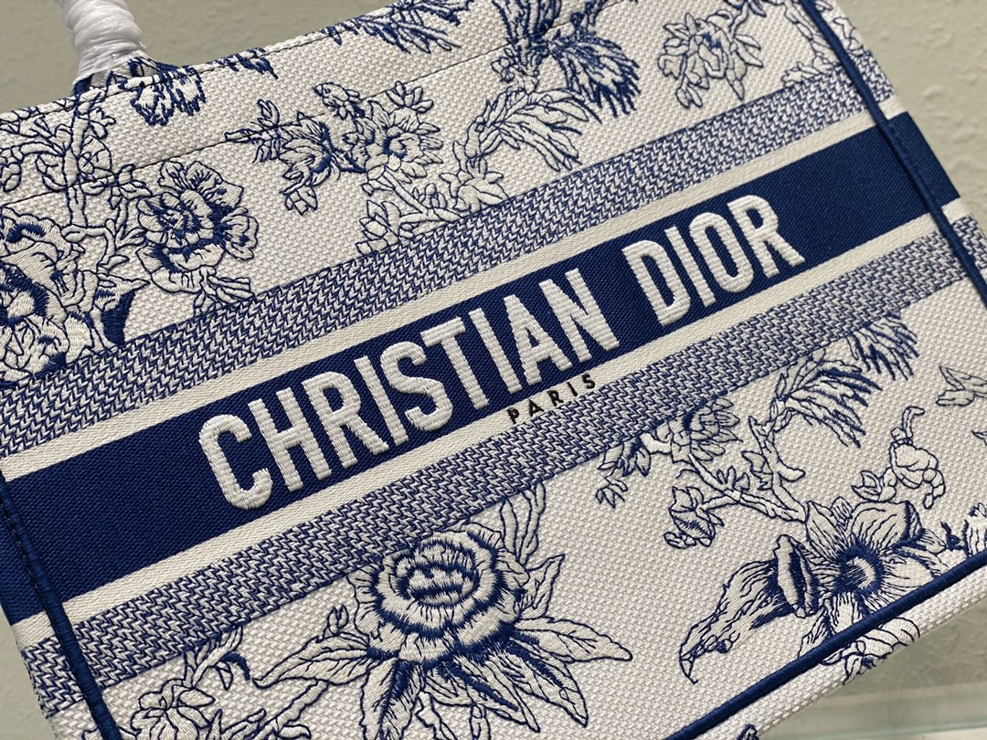 Medium Dior Book Tote