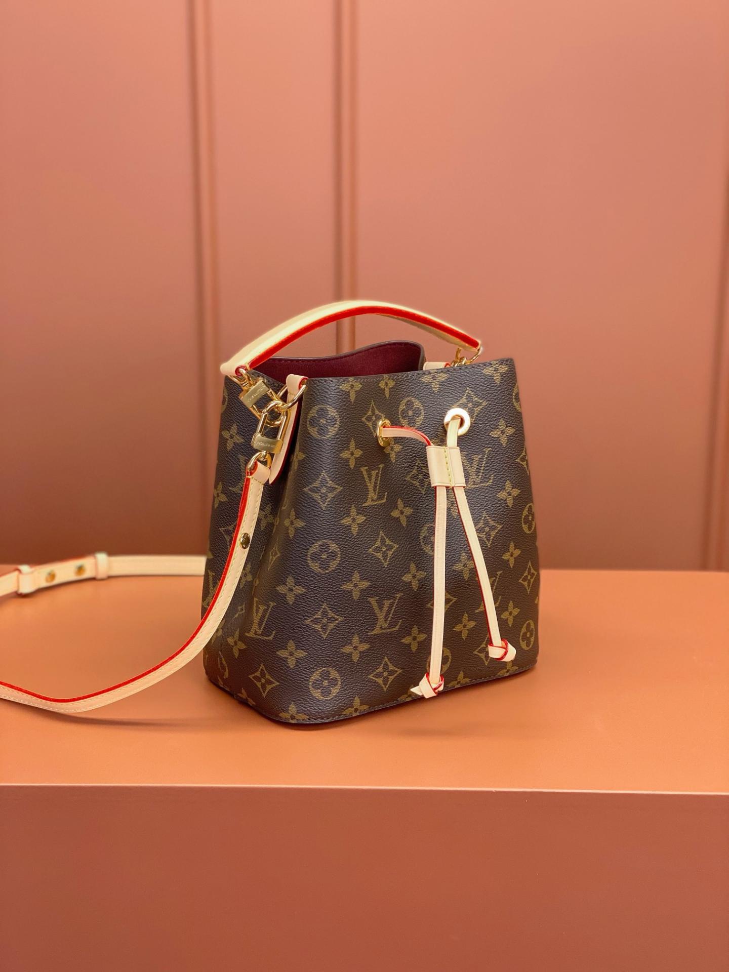 L*V NEONOE BB bucket M46319 size:20*20*13cm