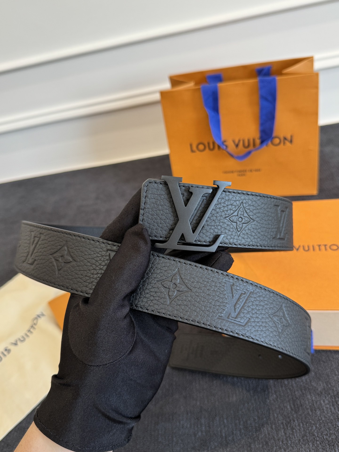 LV Belt P220