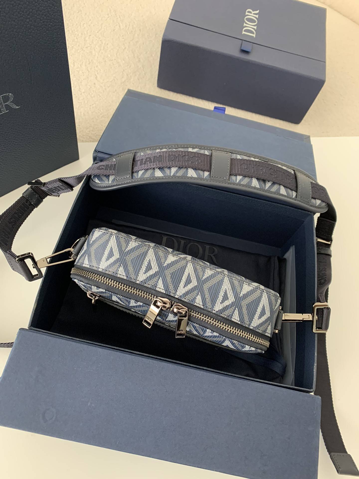 D*OR Men's SAFARI Messenger Bag, Top Quality Size: 22 * 15 * 6cm