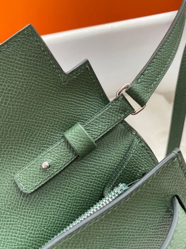 Kelly Classique To Go