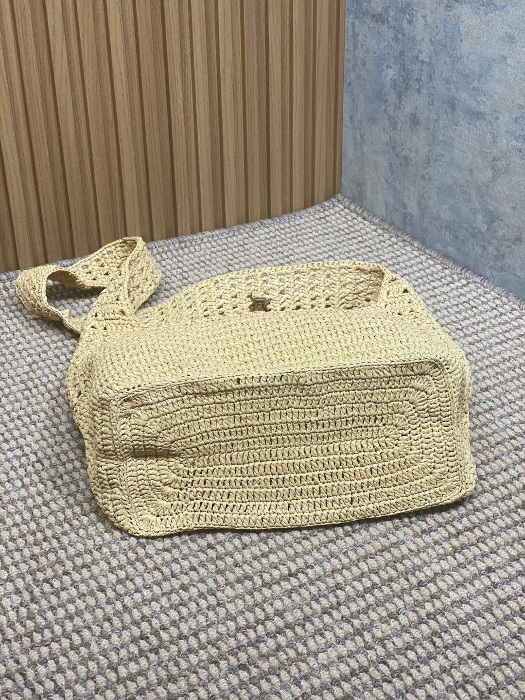 YSL Apricot Braid/Gold Handmade Braided Bag Raffia Braided Style No.: 690941  Size: 30×37×14cm