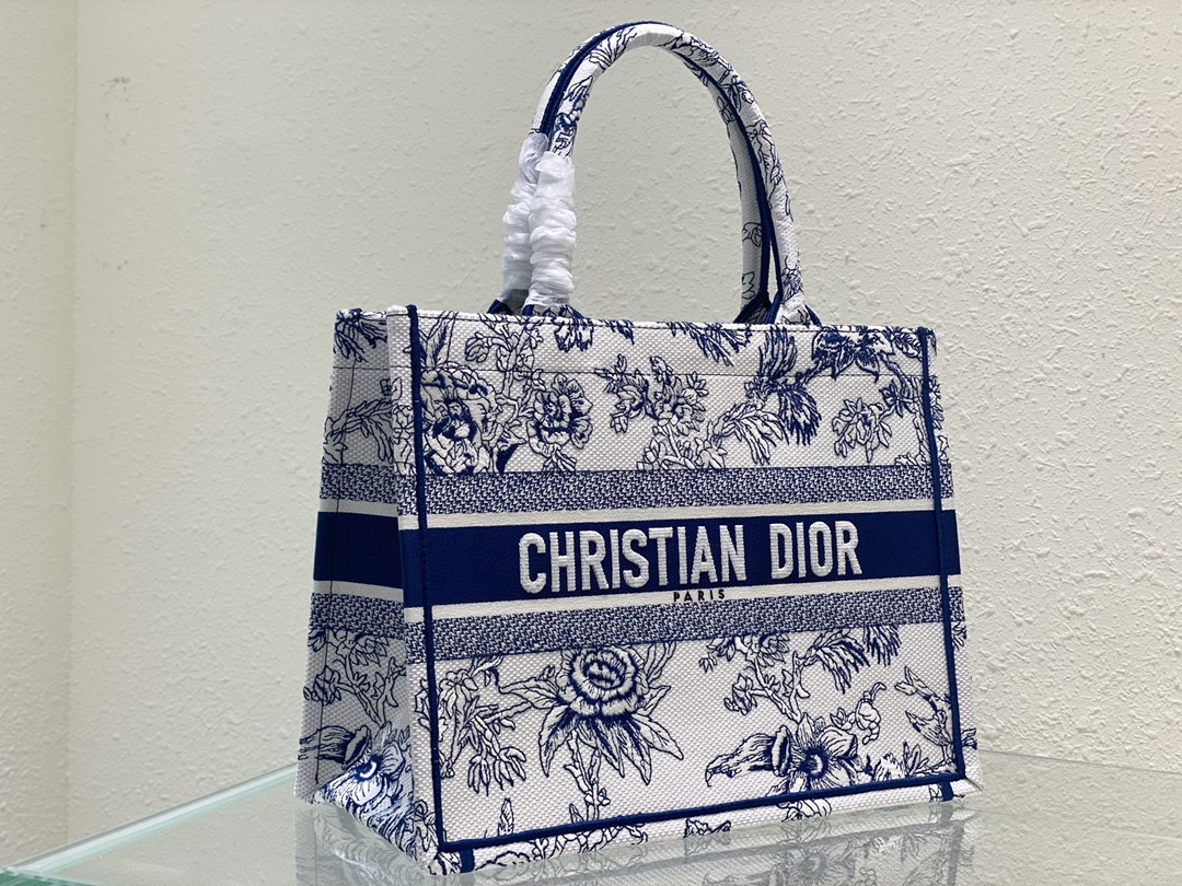 Medium Dior Book Tote