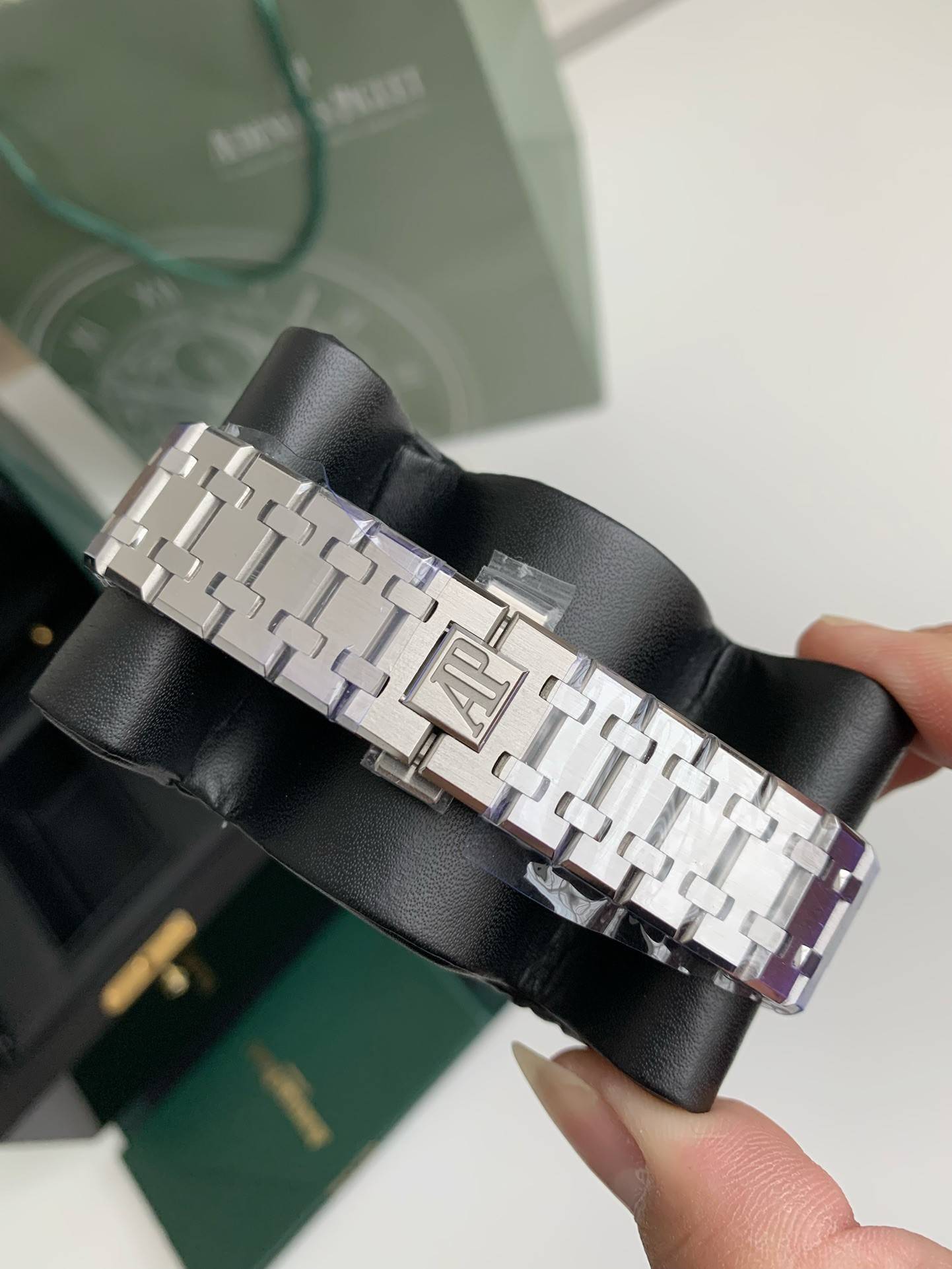 Audemars Piguet Royal Oak Series Men's Watch 41mm