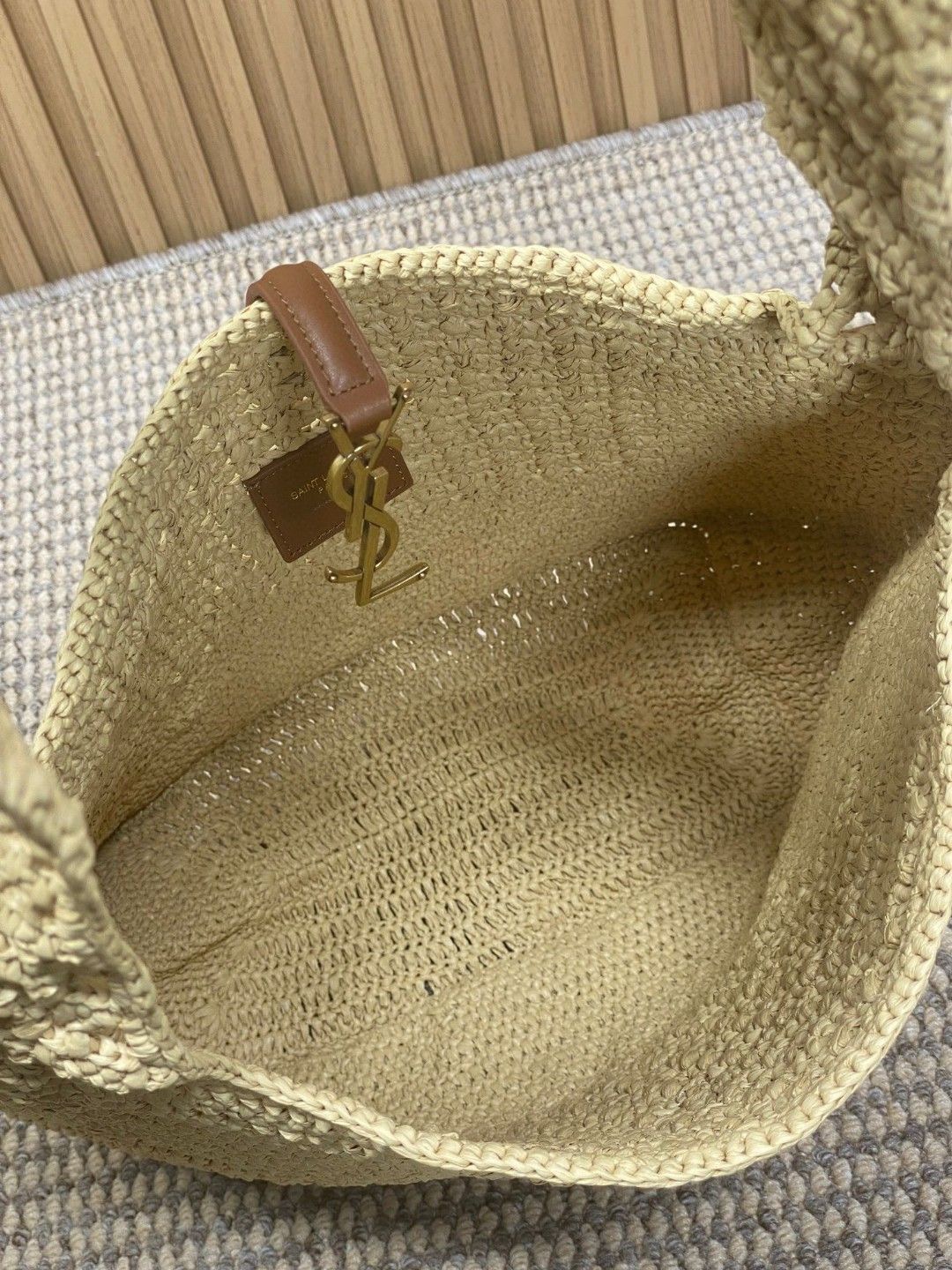 YSL Apricot Braid/Gold Handmade Braided Bag Raffia Braided Style No.: 690941  Size: 30×37×14cm