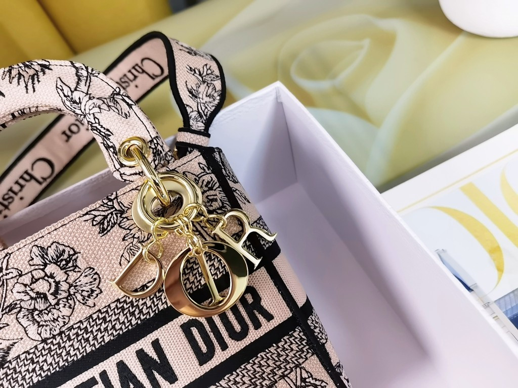 Mini Lady Dior Bag
