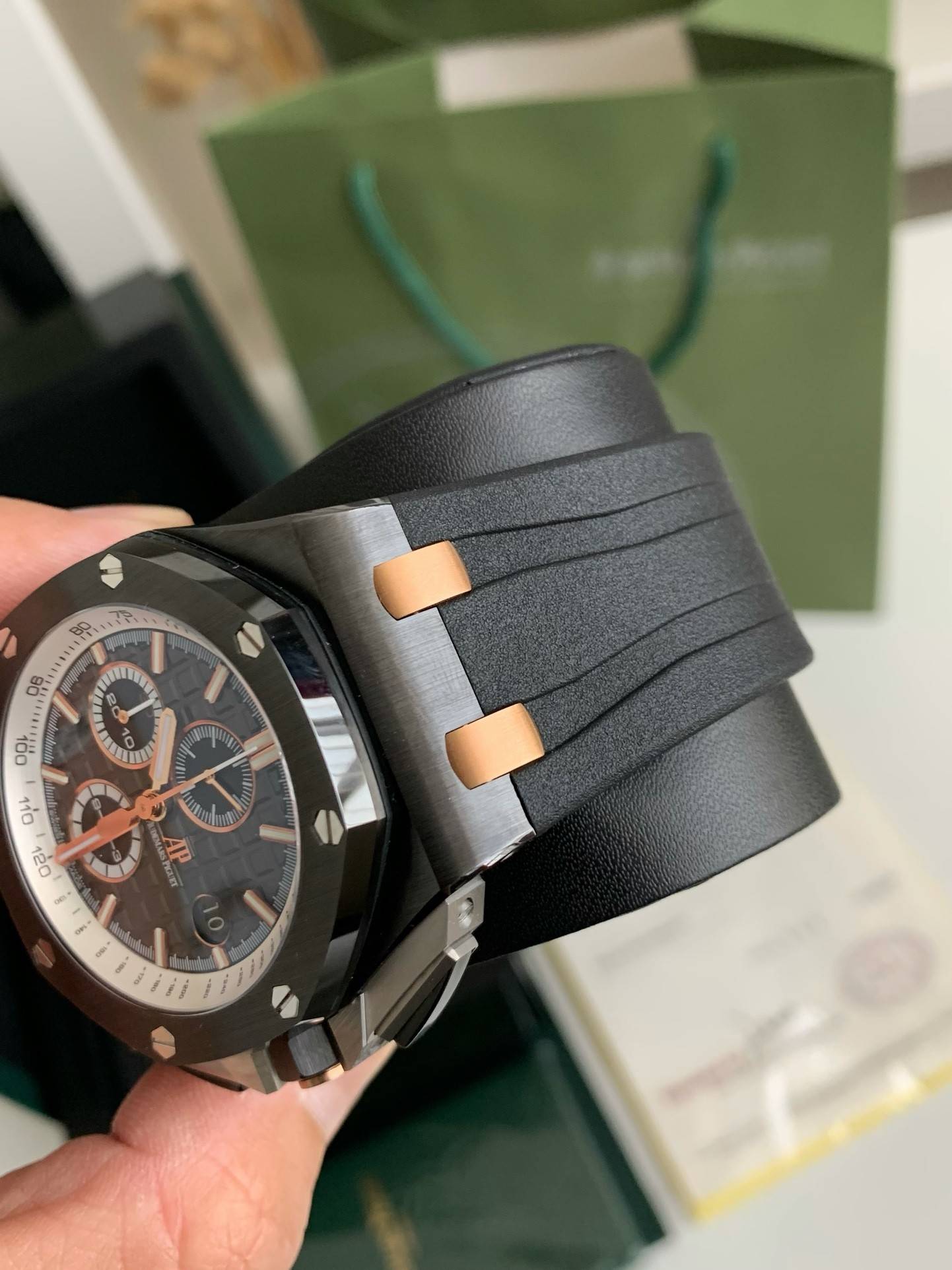 Audemars Piguet Royal Oak Series 2017 New Men's Watch 44MM