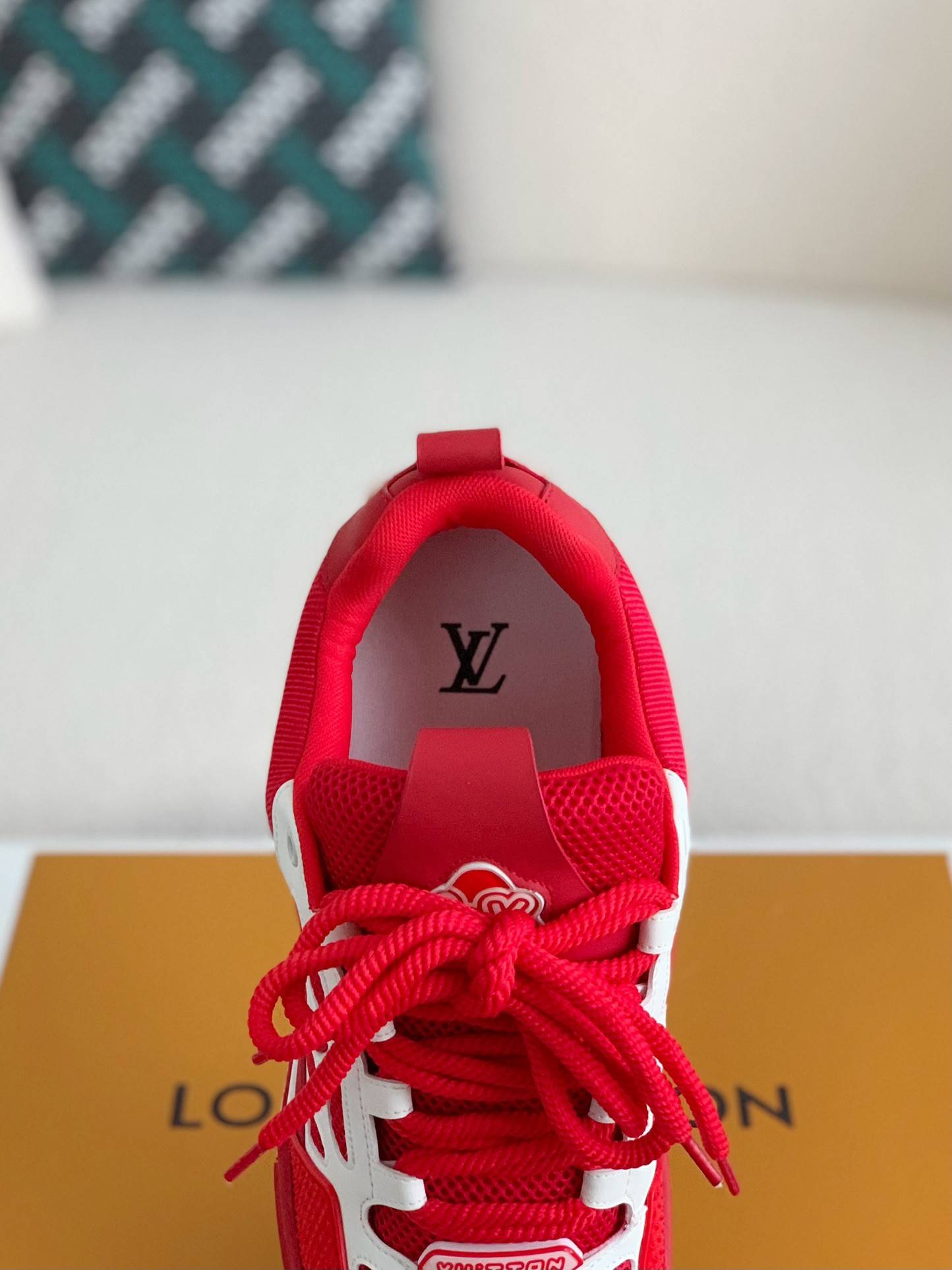 L*V  RUNNER TATIC  Sneakers