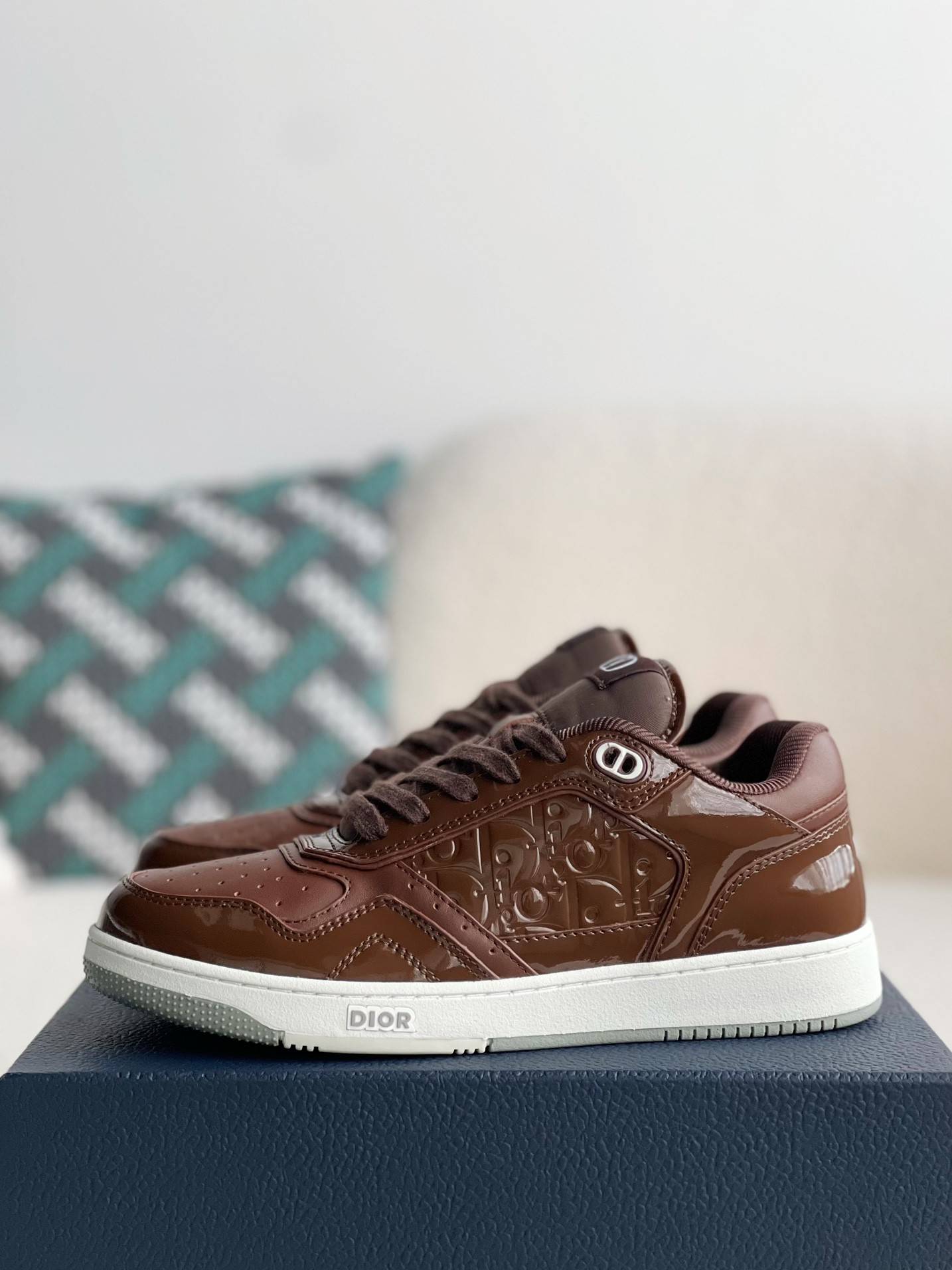 D*OR HIGH LEVEL B27 Sneaker