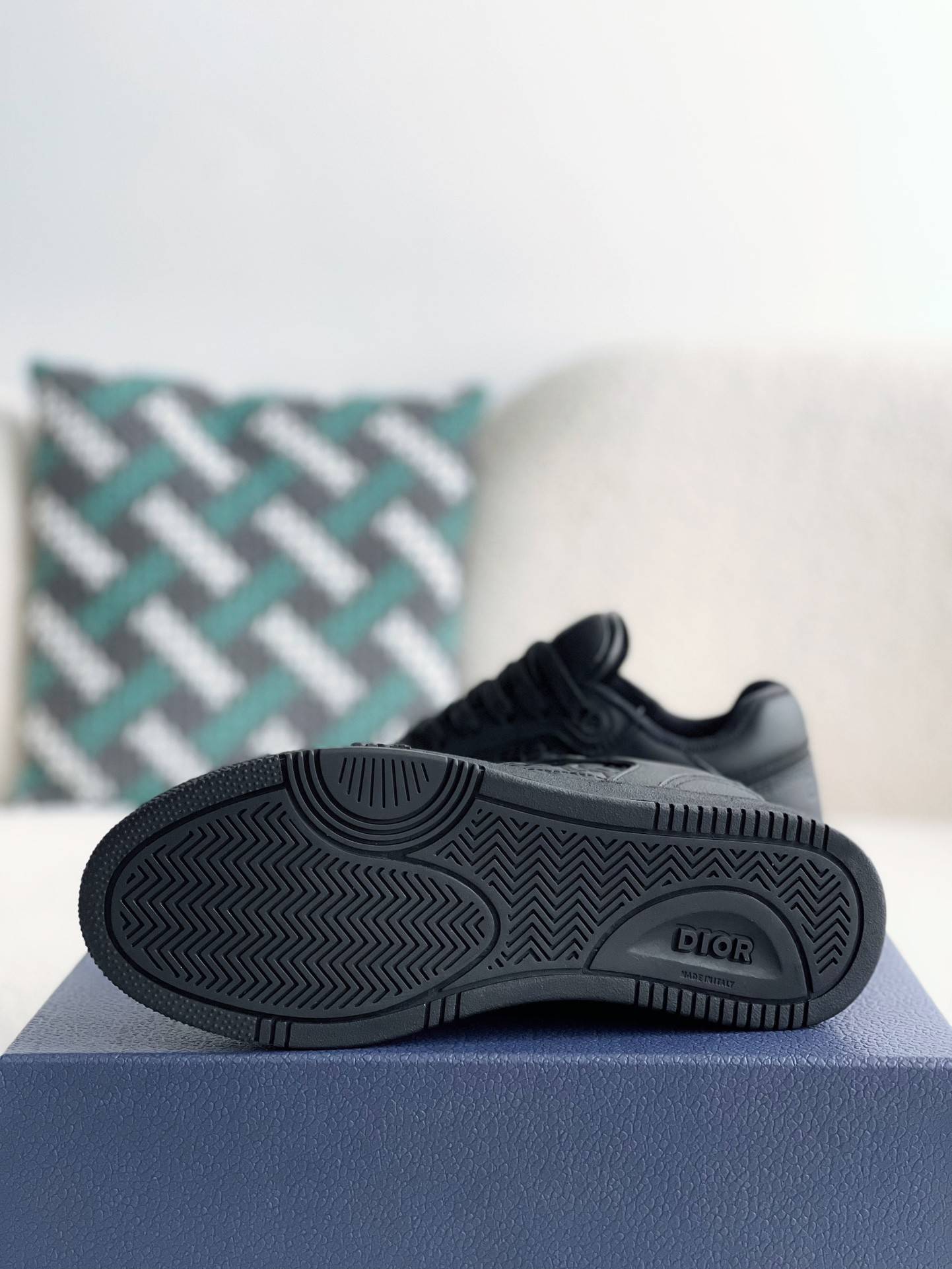 D*OR New B27 Sneaker