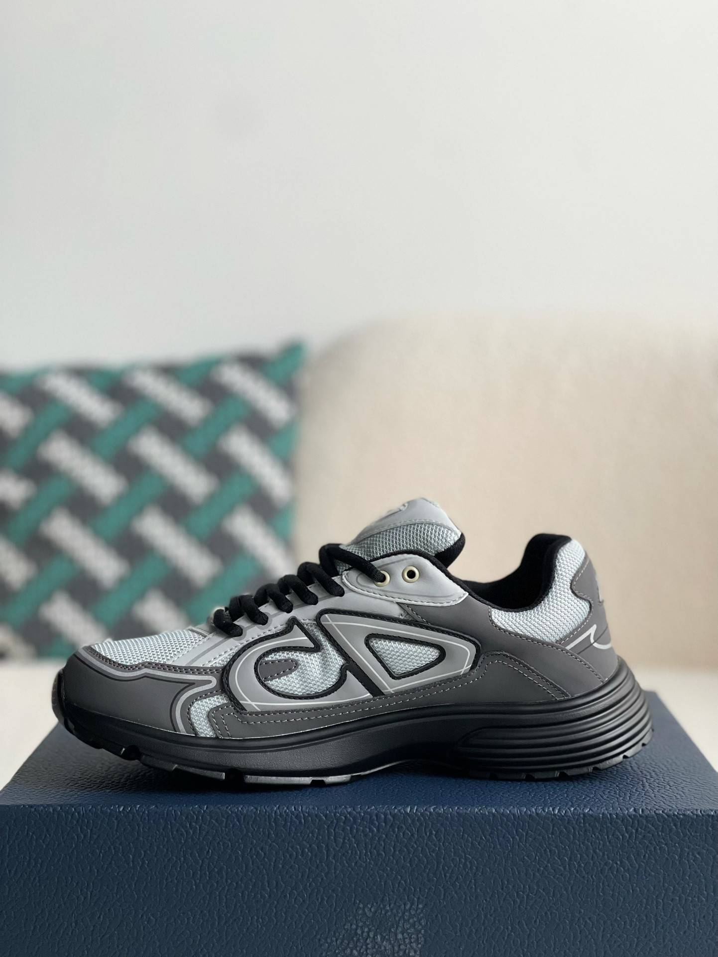 D*OR NEW ARRIVAL B30 Clunky Sneaker