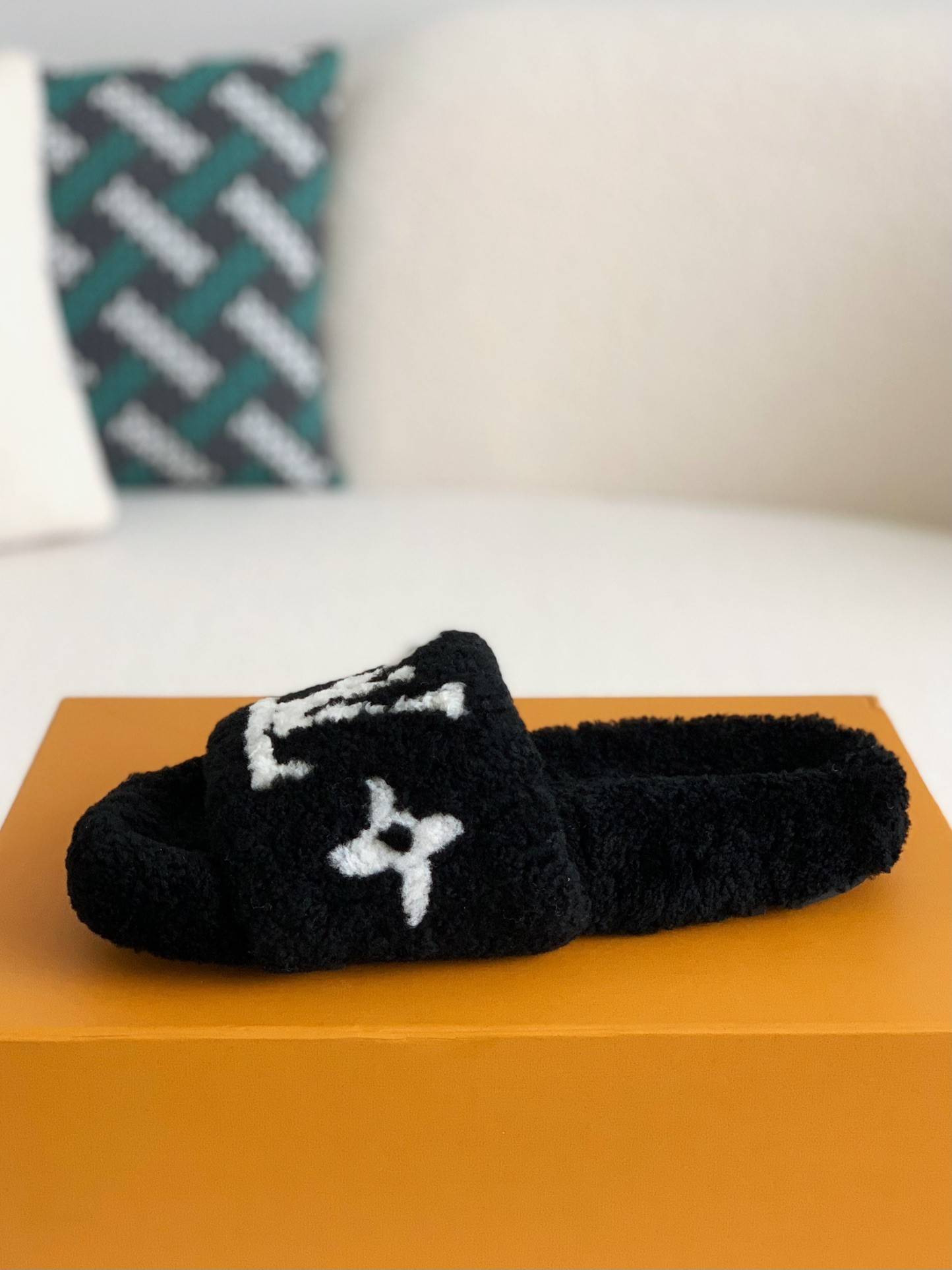 L*V PASEO COMFORT Women's Sandals