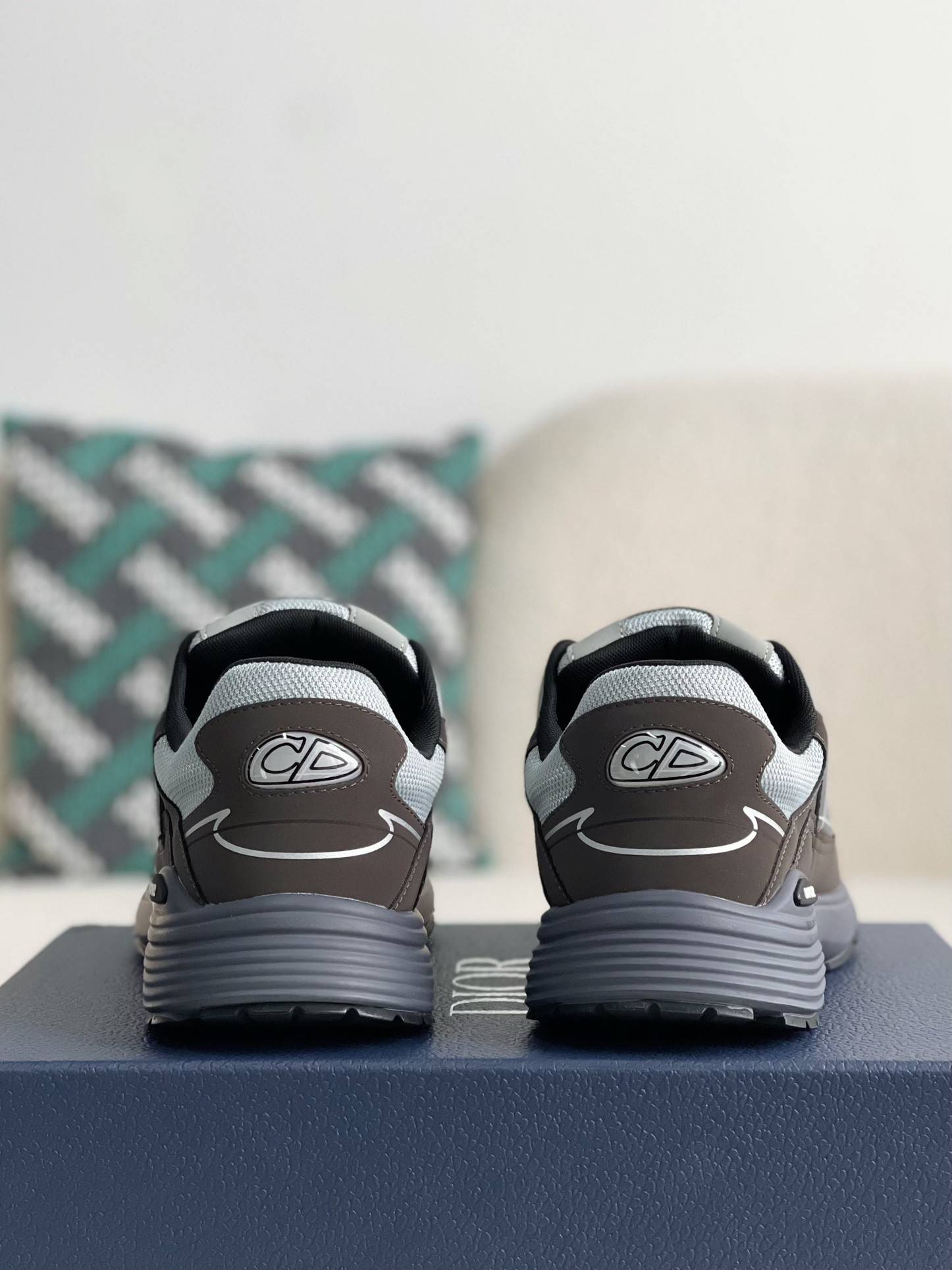 D*OR B30 New Sneaker