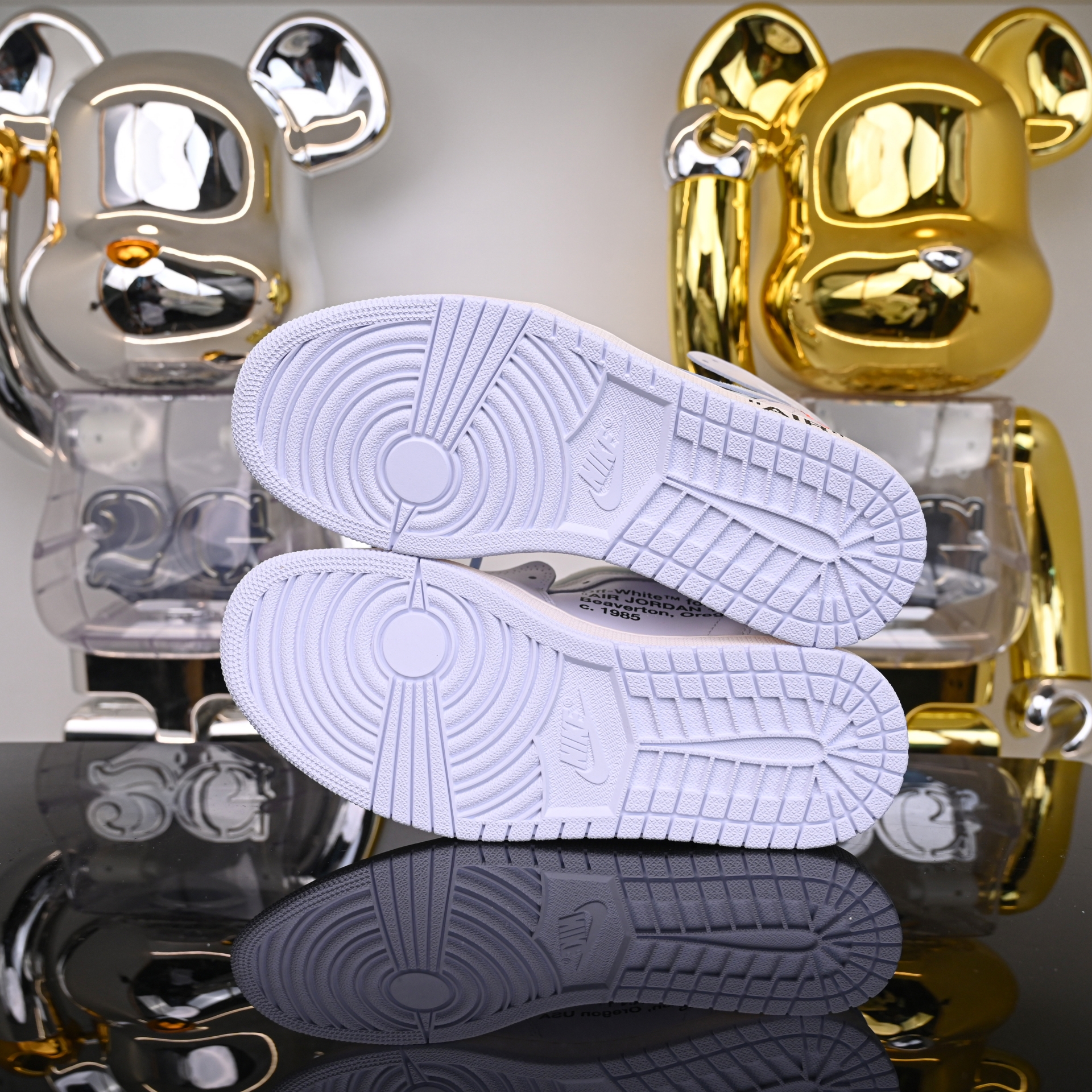 OFF-WHITE X AIR JORDAN 1 RETRO HIGH OG 'WHITE' 2018