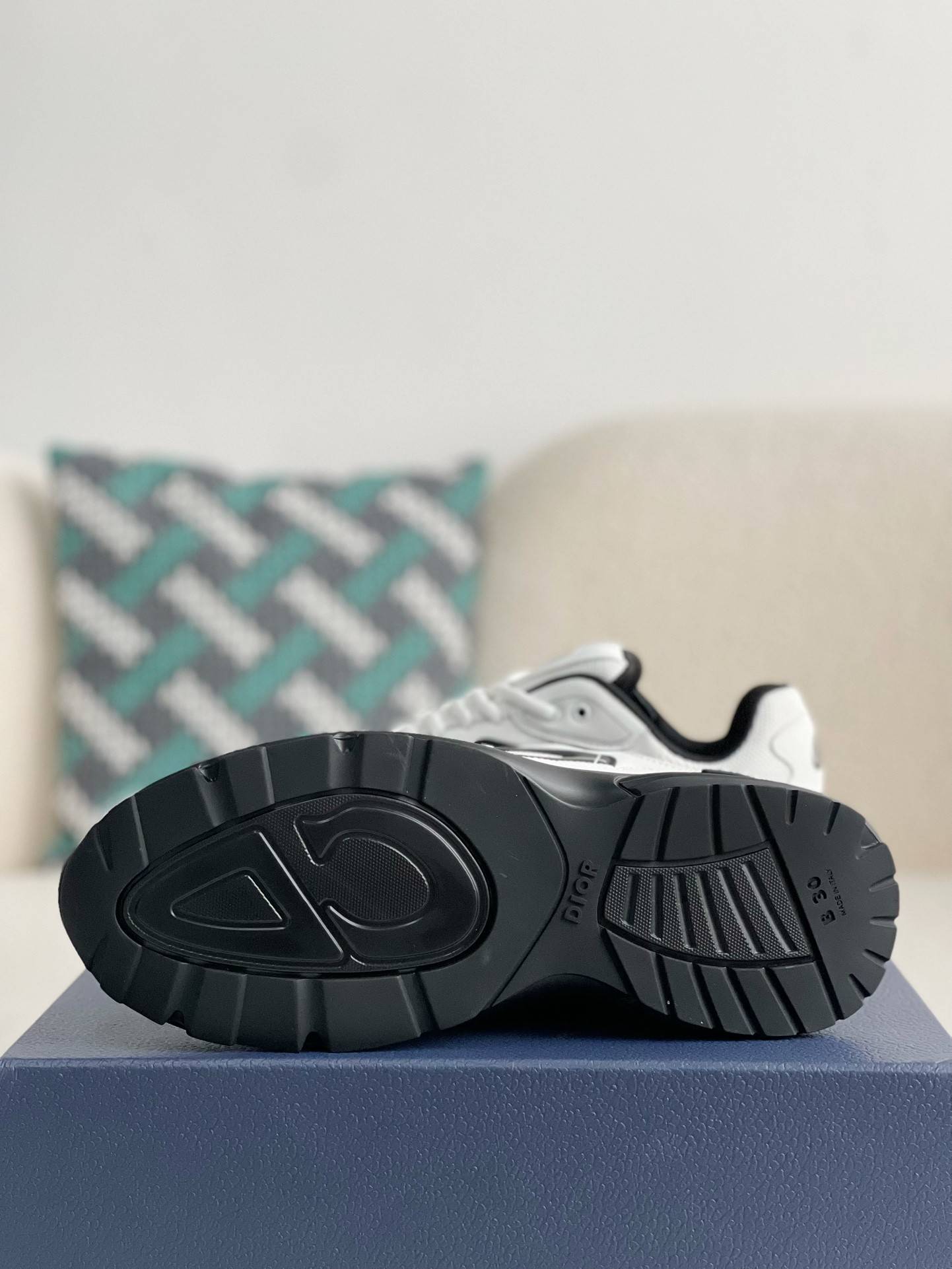 D*OR B30 New Sneaker