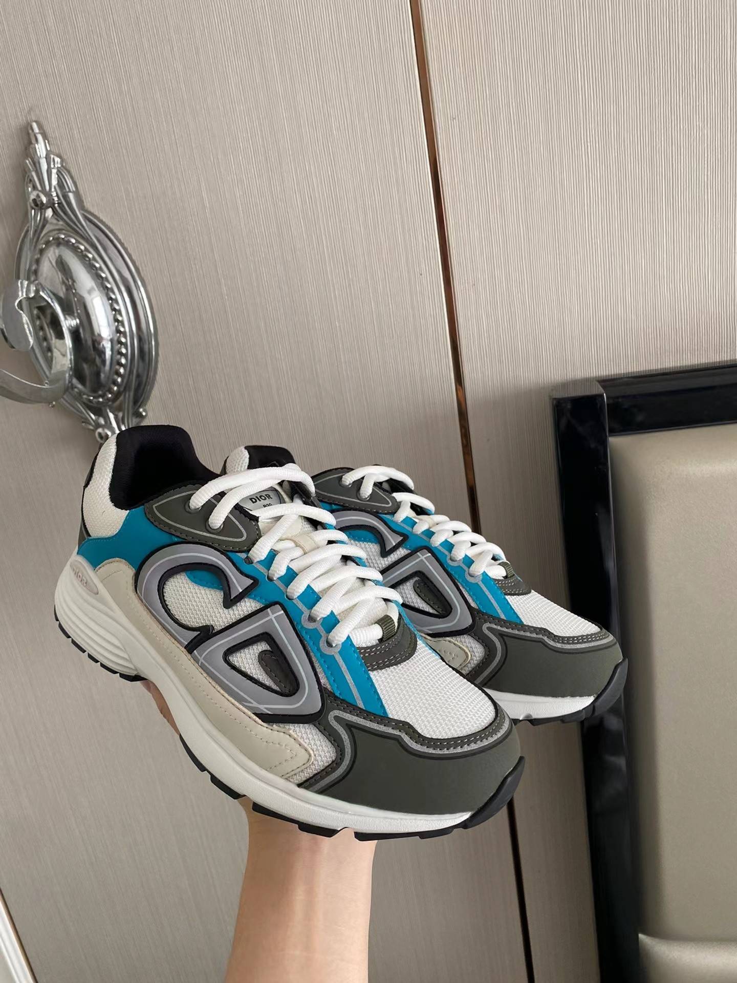 D*OR NEW ARRIVAL B30 Clunky Sneaker