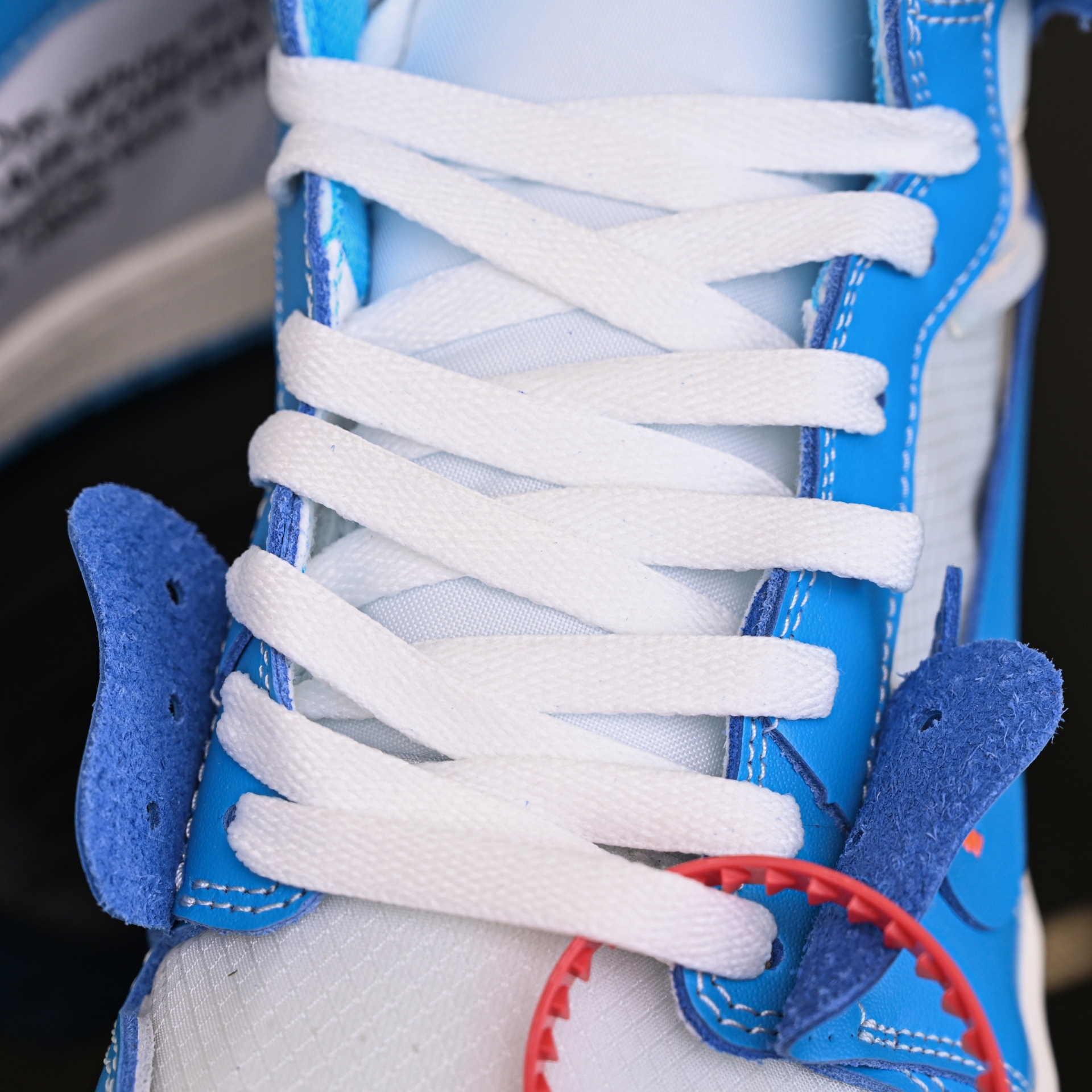 OFF-WHITE X AIR JORDAN 1 RETRO HIGH OG 'UNC'