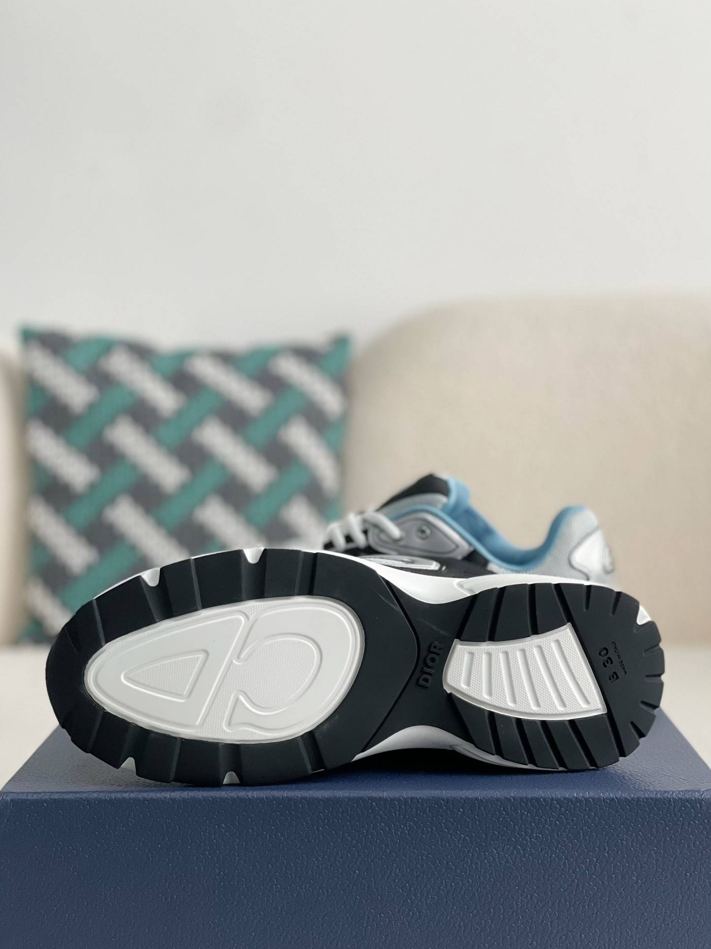 D*OR B30 New Sneaker