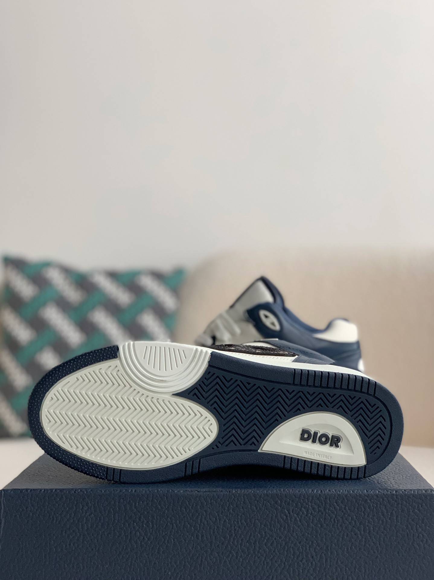 D*OR B57 New Sneaker