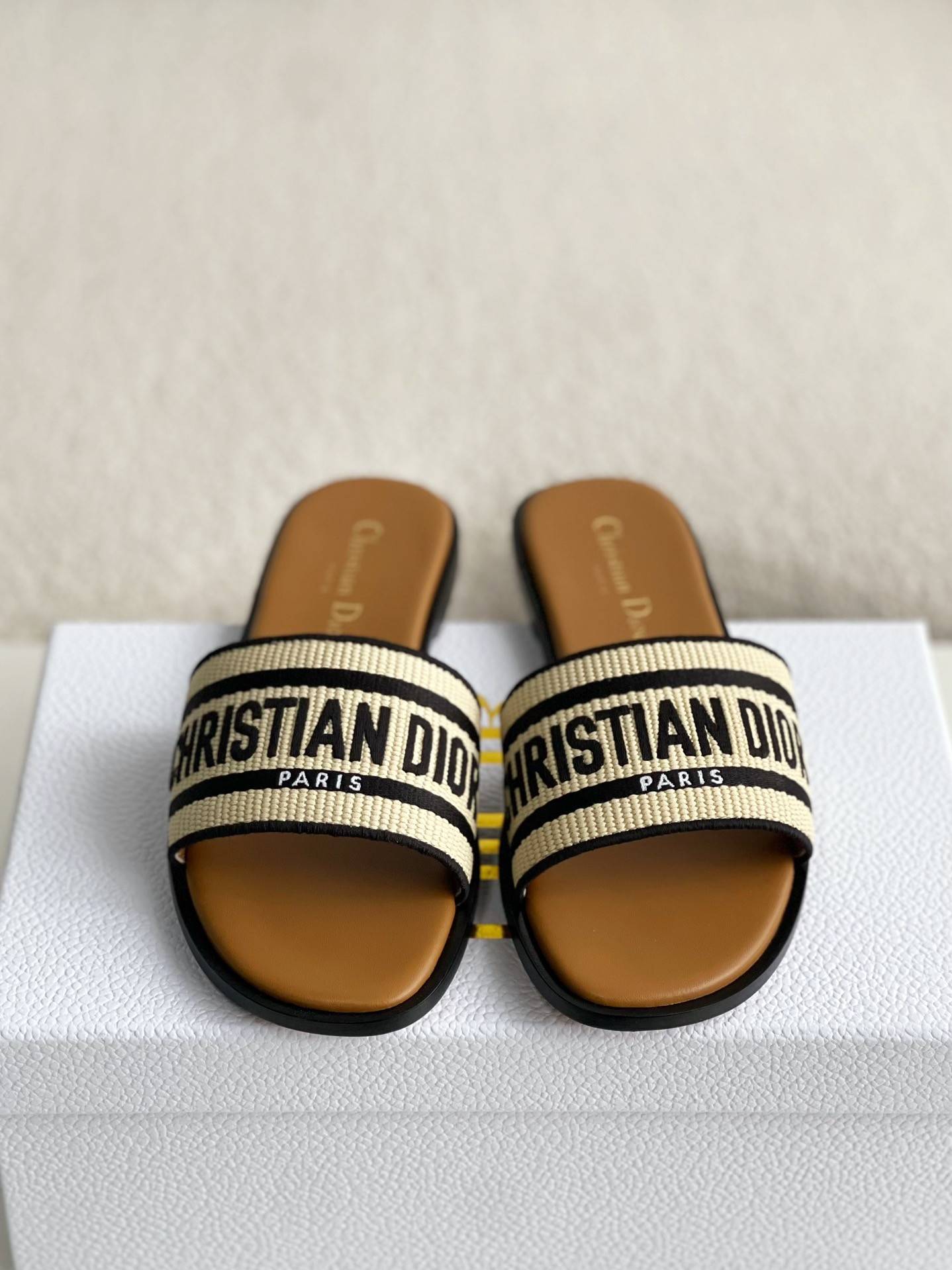 D*OR women's slippers