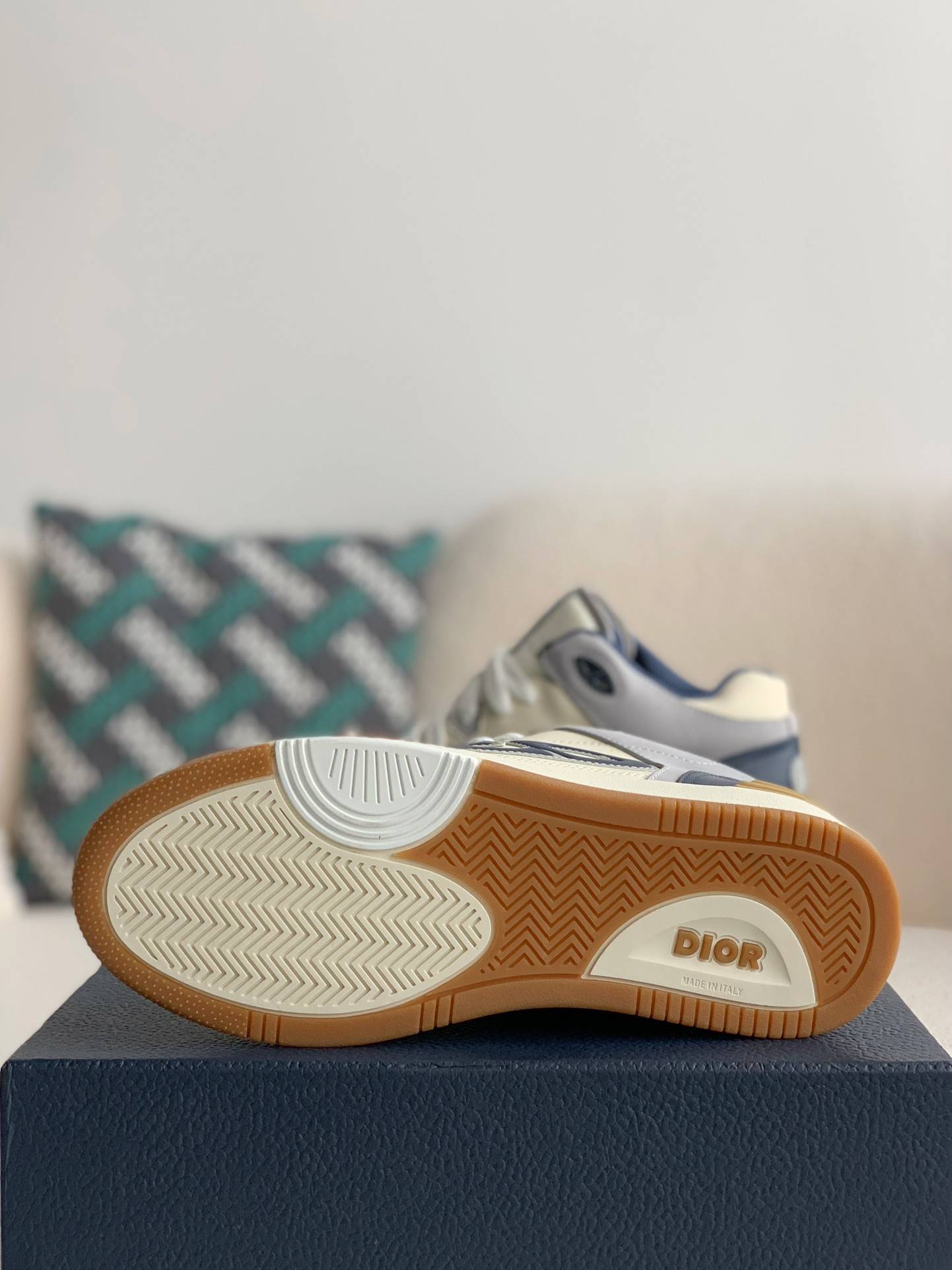 D*OR B57 New Sneaker