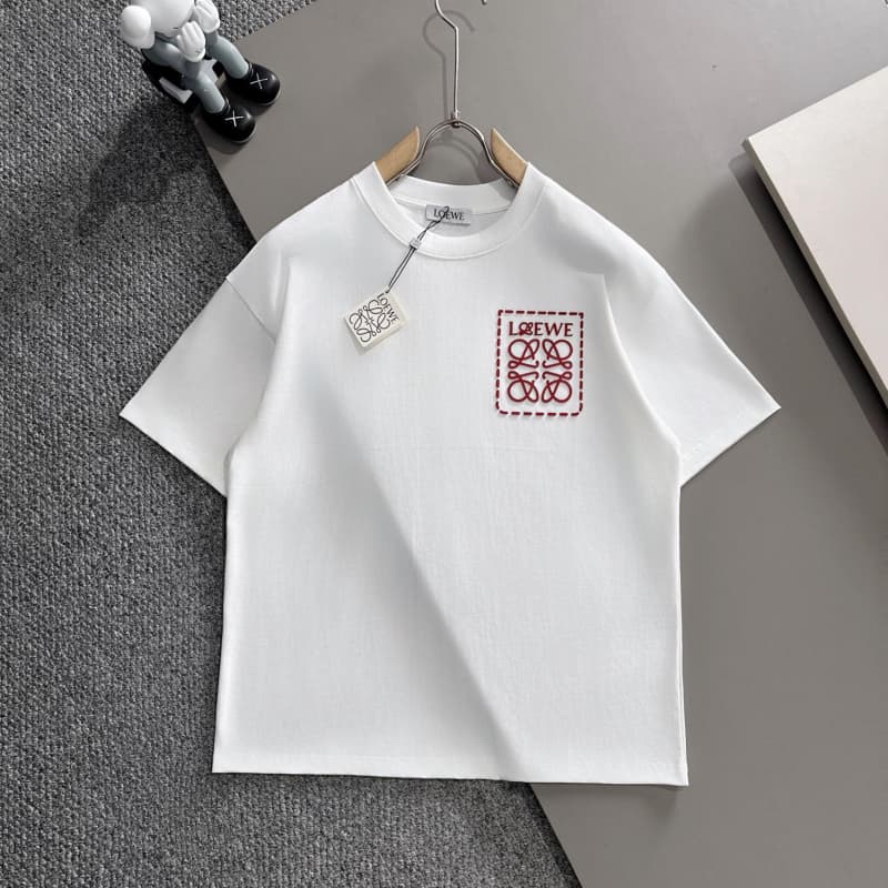 3D Minimalist Design T-Shirt