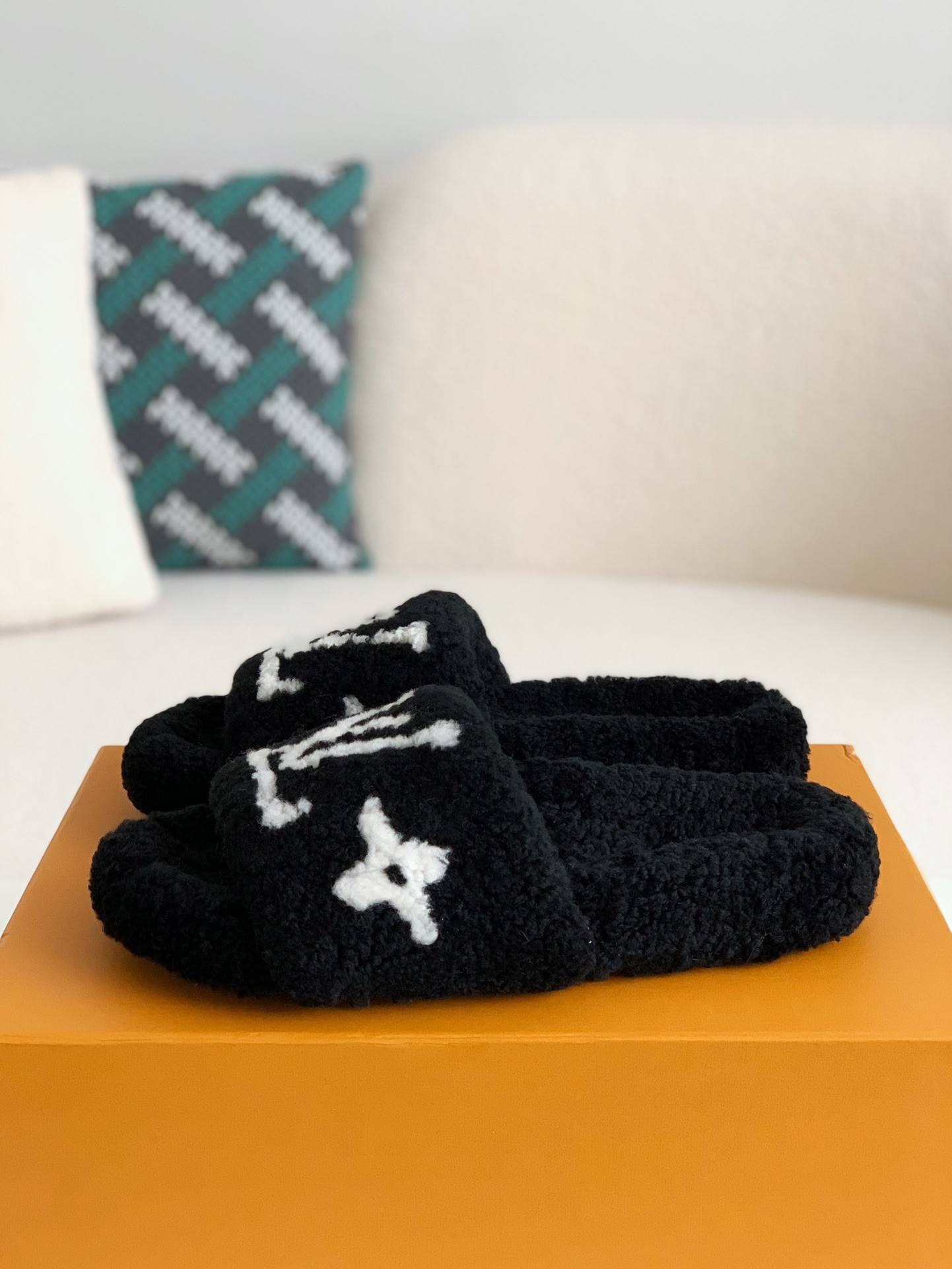 L*V PASEO COMFORT Women's Sandals