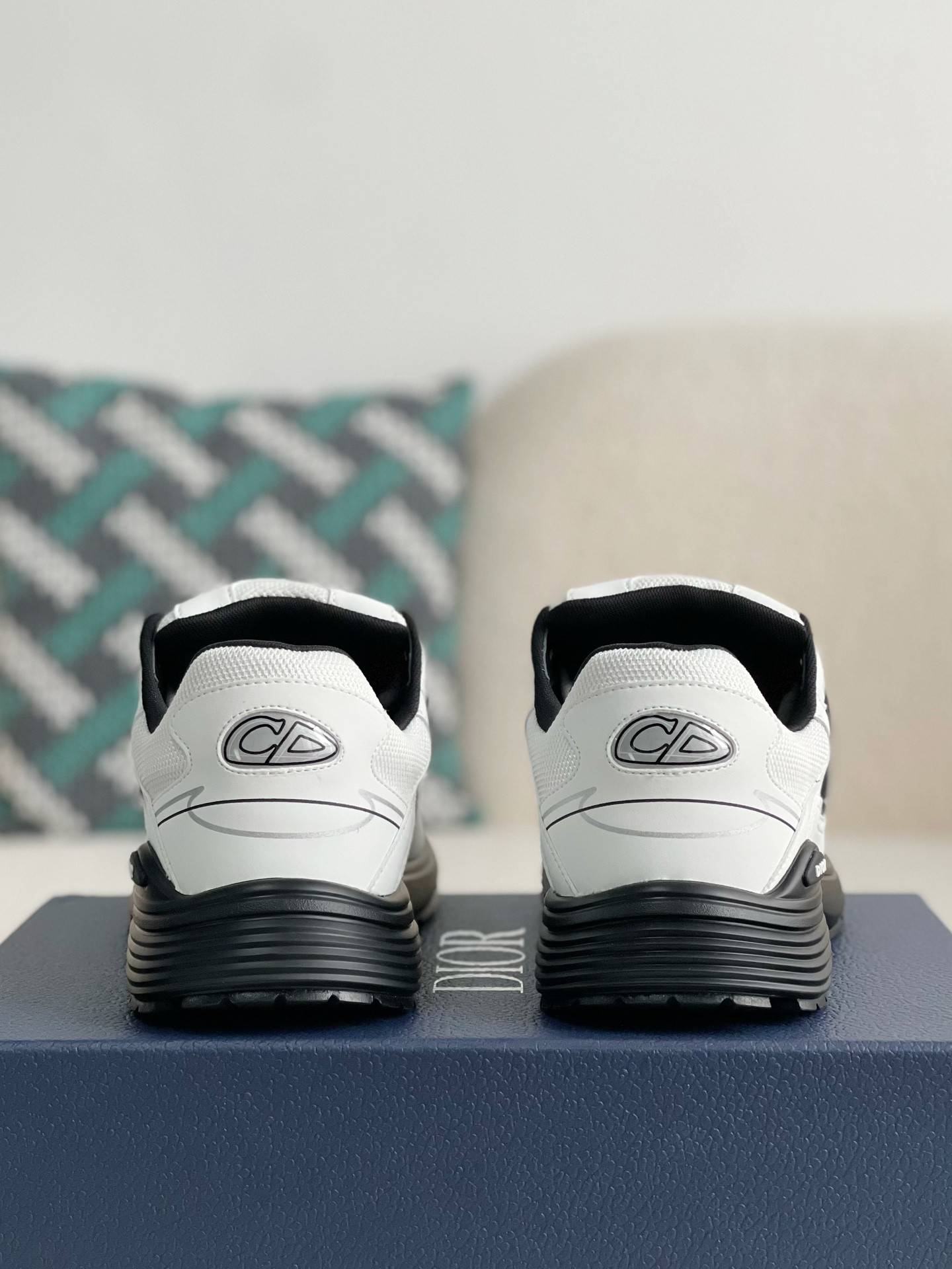 D*OR B30 New Sneaker