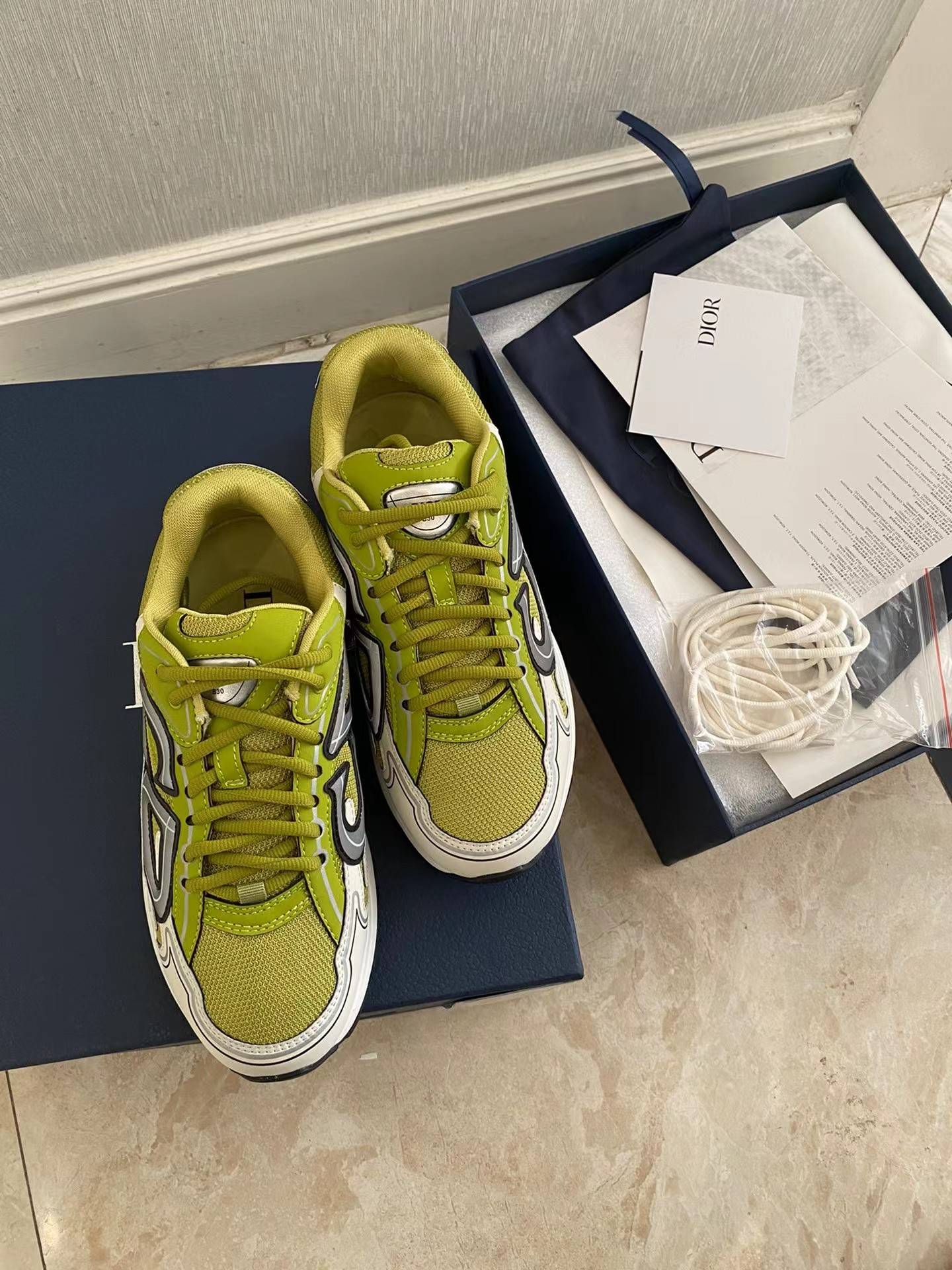 D*OR NEW ARRIVAL B30 Clunky Sneaker