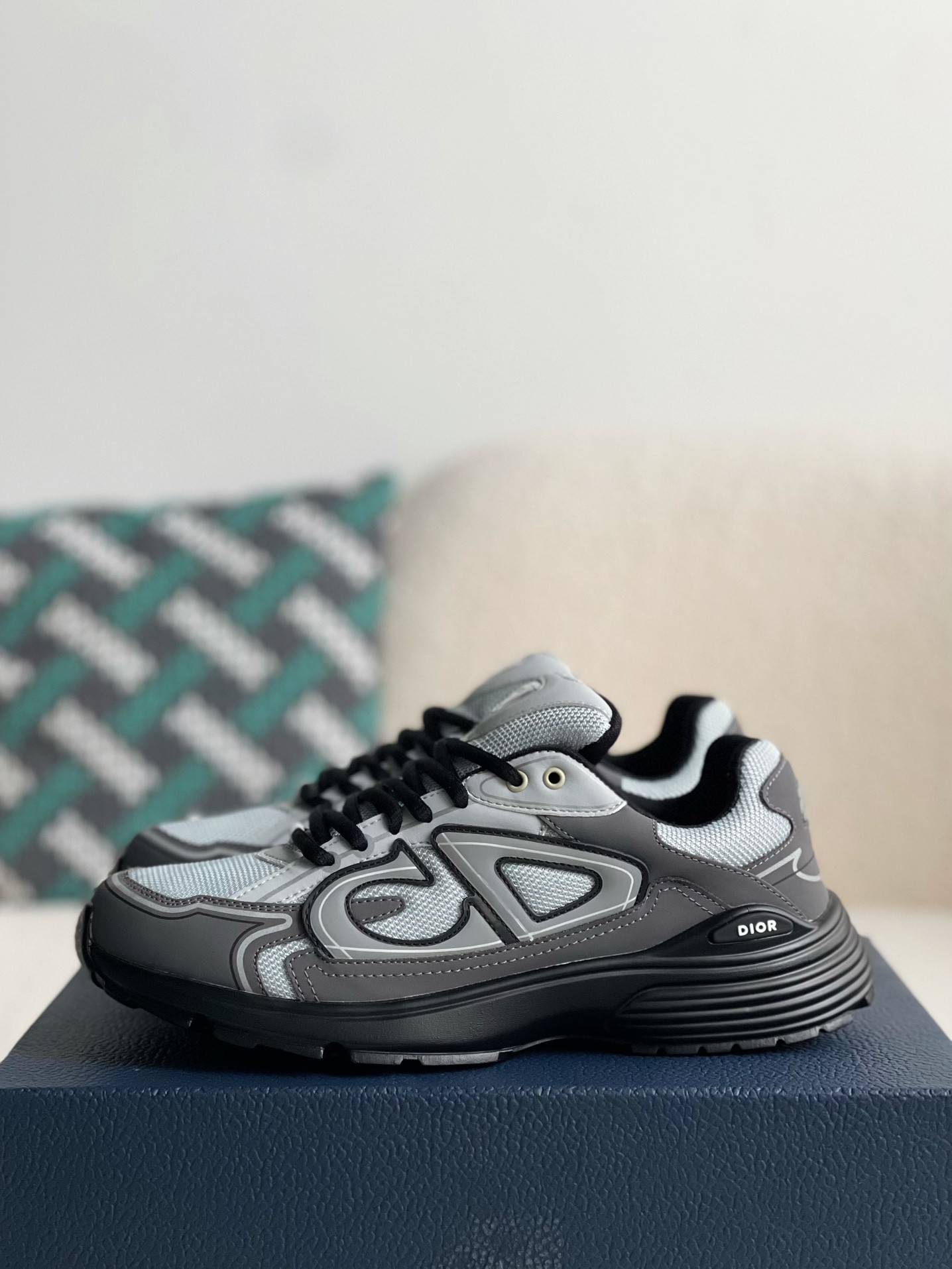 D*OR NEW ARRIVAL B30 Clunky Sneaker