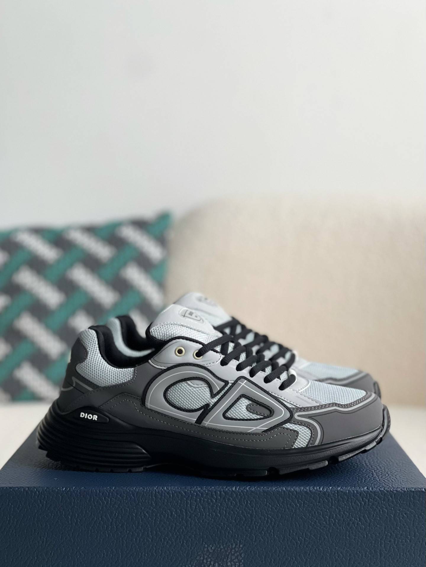 D*OR NEW ARRIVAL B30 Clunky Sneaker