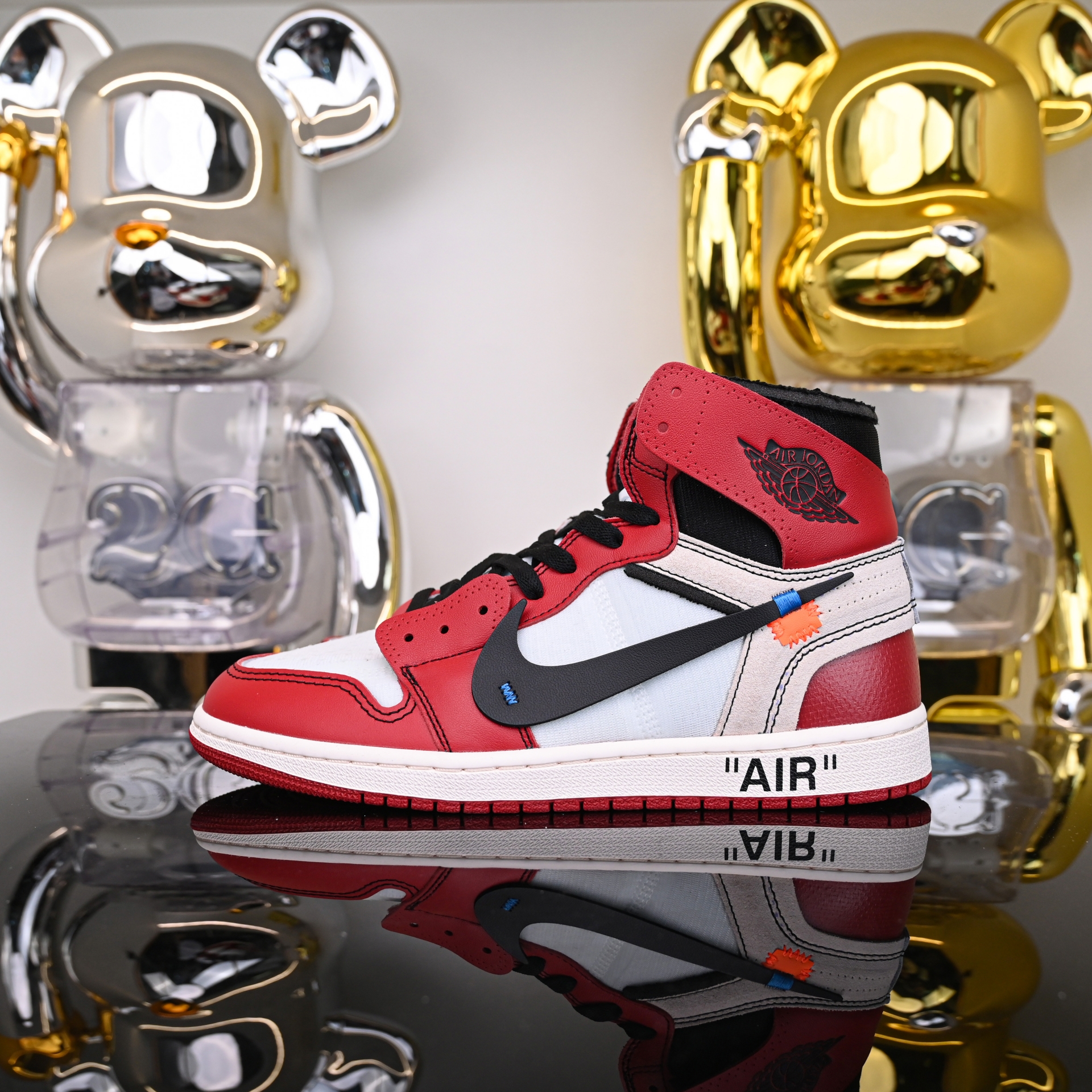 OFF-WHITE X AIR JORDAN 1 RETRO HIGH OG 'CHICAGO'