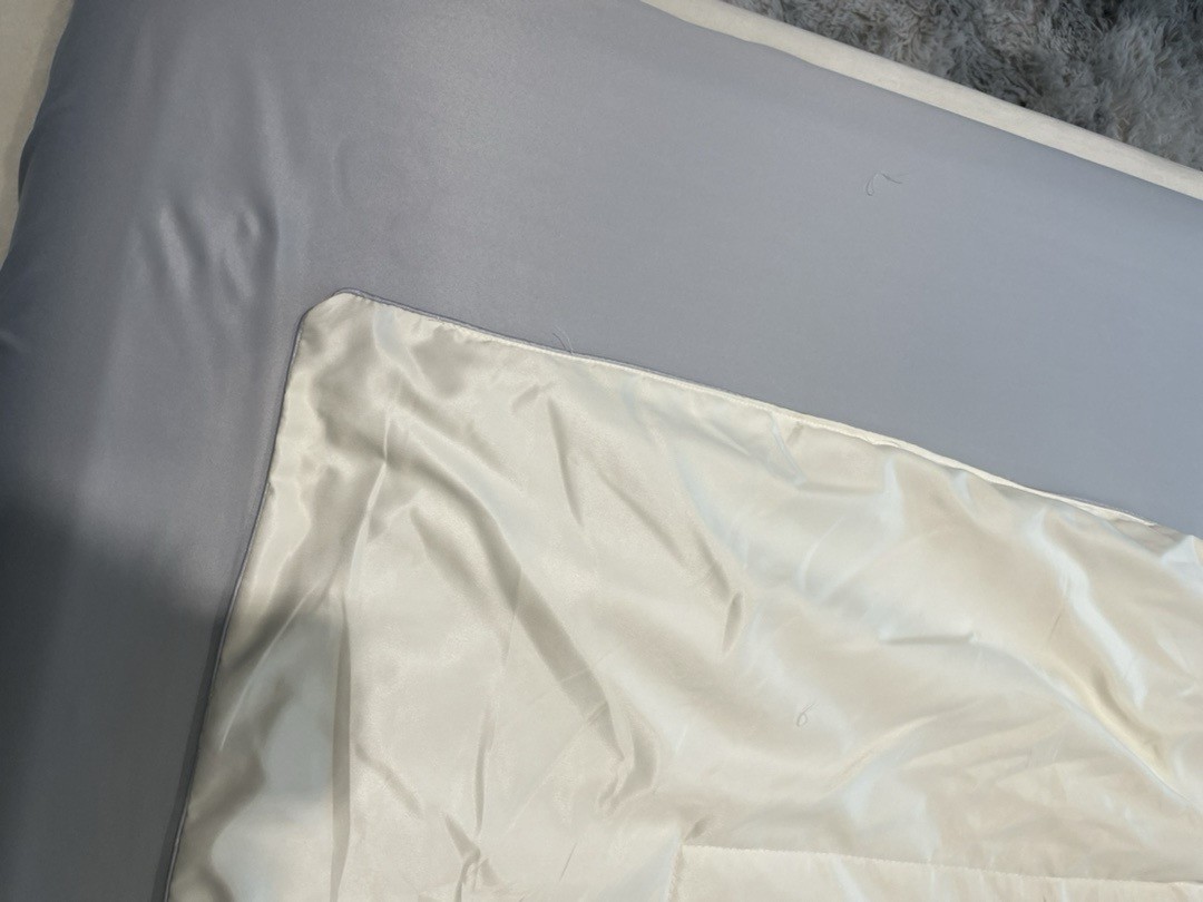 Bedding-Chanel four-piece s et