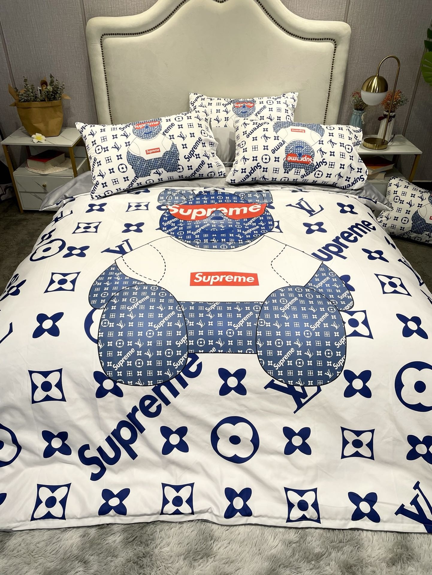 Bedding-LV&Superme four-p iece set