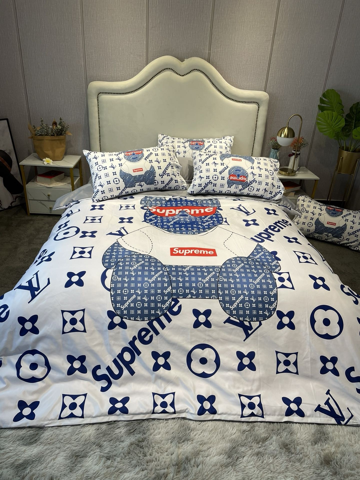 Bedding-LV&Superme four-p iece set